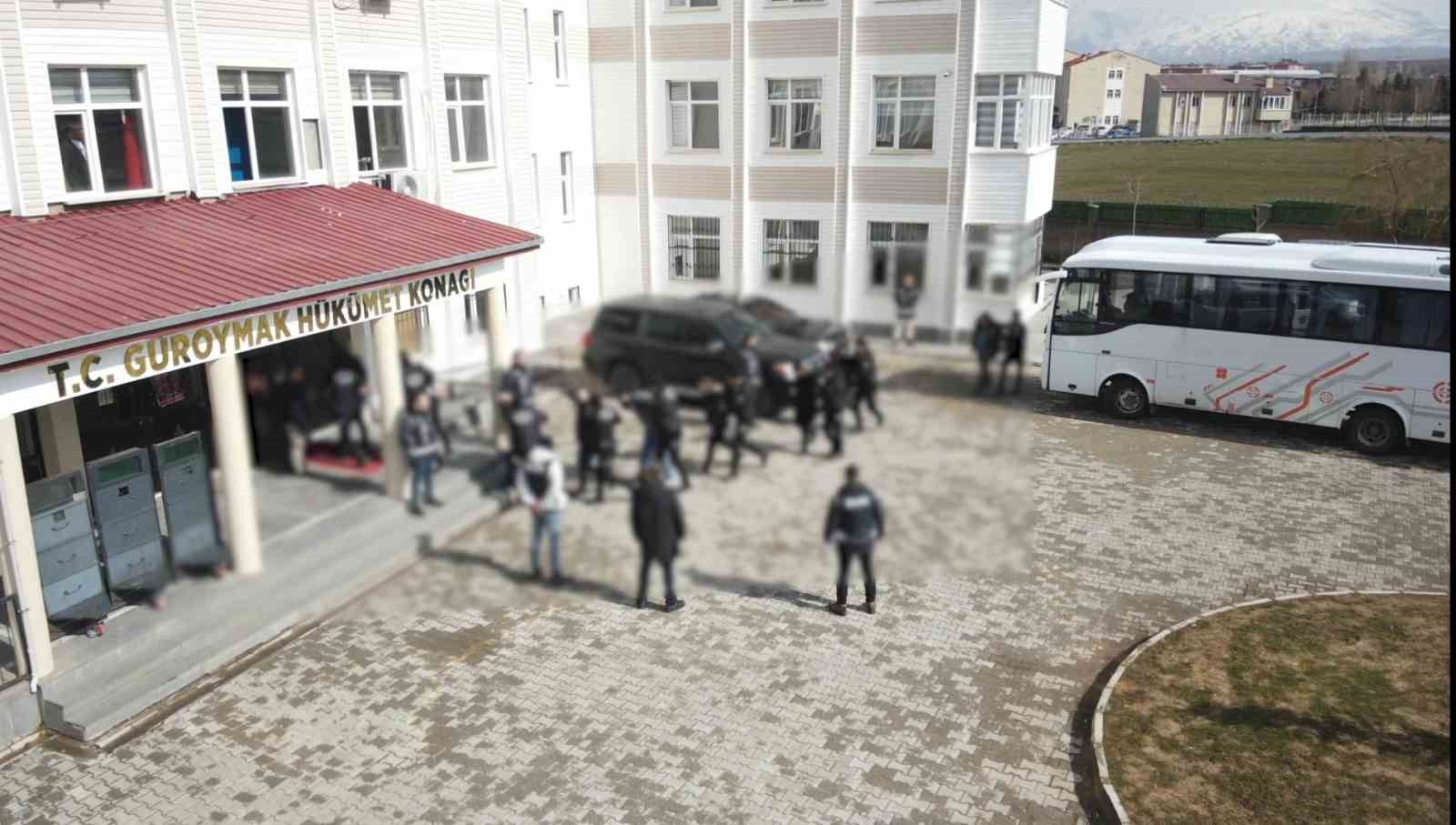 Bitlis’te tefeci şebekesine operasyon: 7 tutuklama
