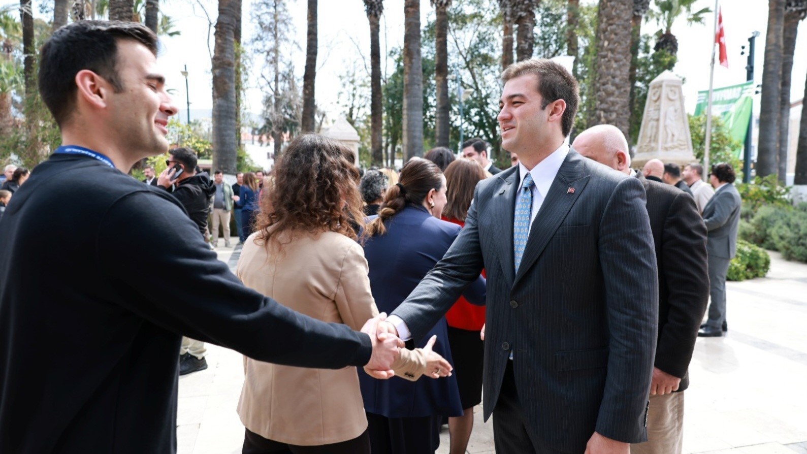 Bodrum Belediye Başkanı Mandalinci belediye personeli ile bayramlaştı
