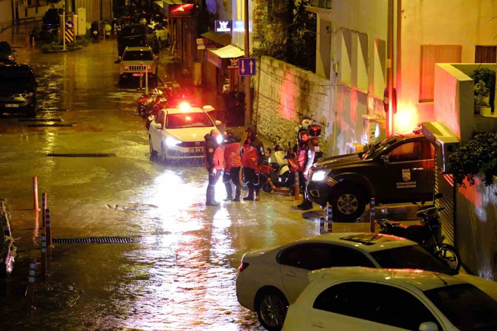 Bodrum Belediyesi yağış nöbetindeydi
