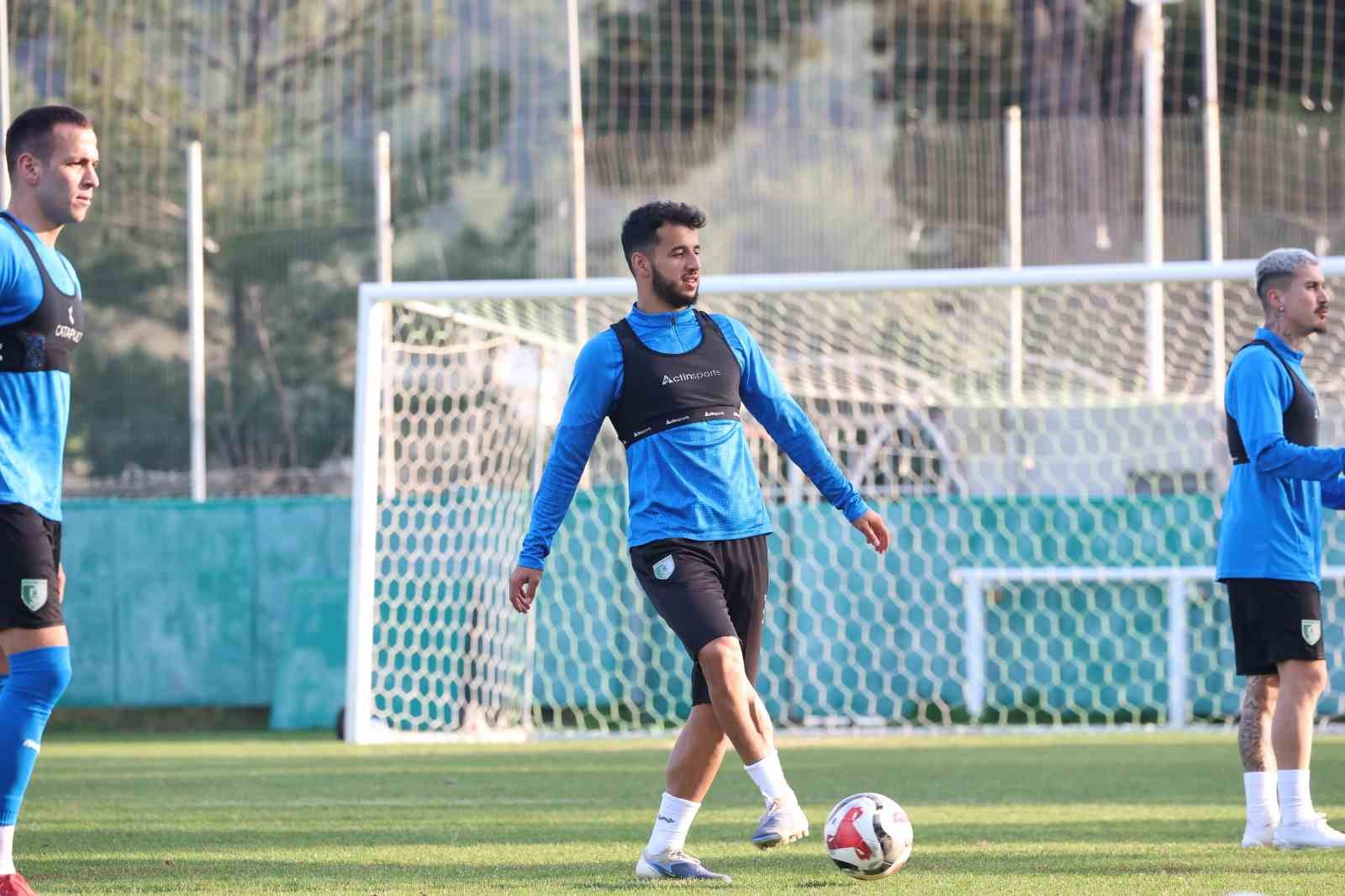 Bodrum FK, hem kupada hem ligde galibiyet peşinde
Bodrum FK, hem kupada hem ligde galibiyet peşinde