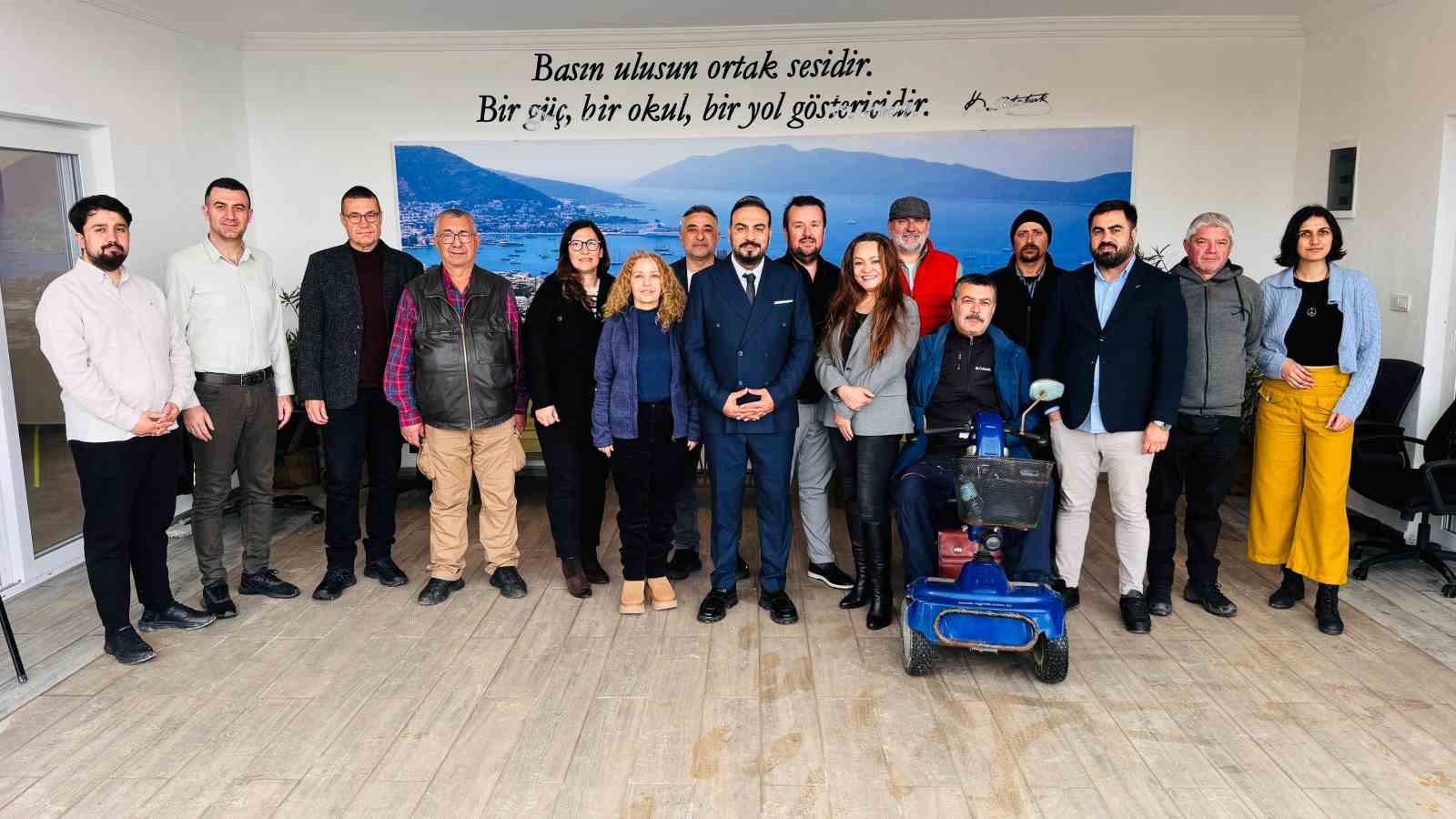 Bodrum Gazeteciler Cemiyeti’nde Ayhan güven tazeledi
