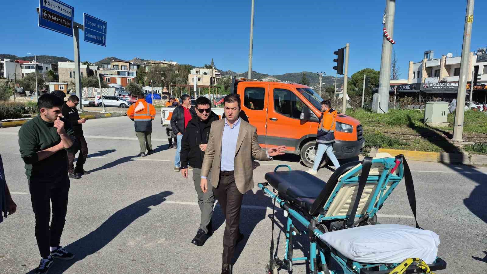 Bodrum’da ambulans devrildi: 4 yaralı

