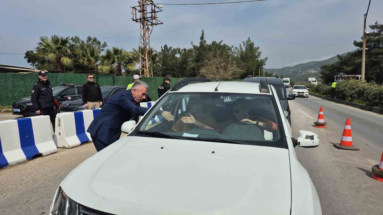 Bodrum’da bayram denetimleri sıkı: 1 günde 25 bin araç girdi
