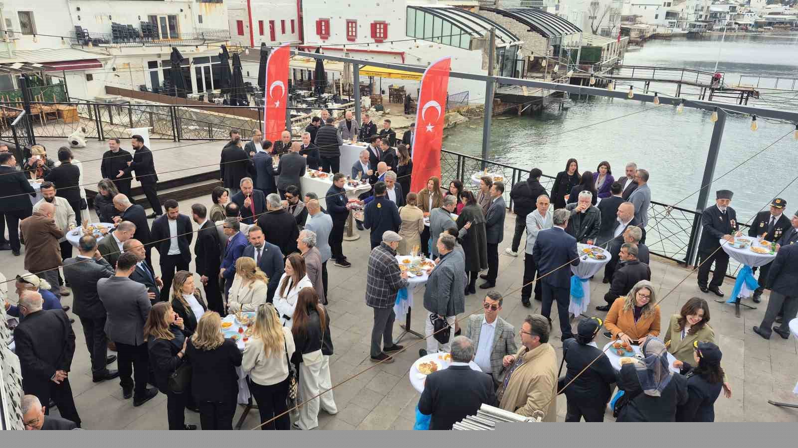 Bodrum’da bayramlaşma programı yapıldı
Bodrum’da bayramlaşma programı yapıldı