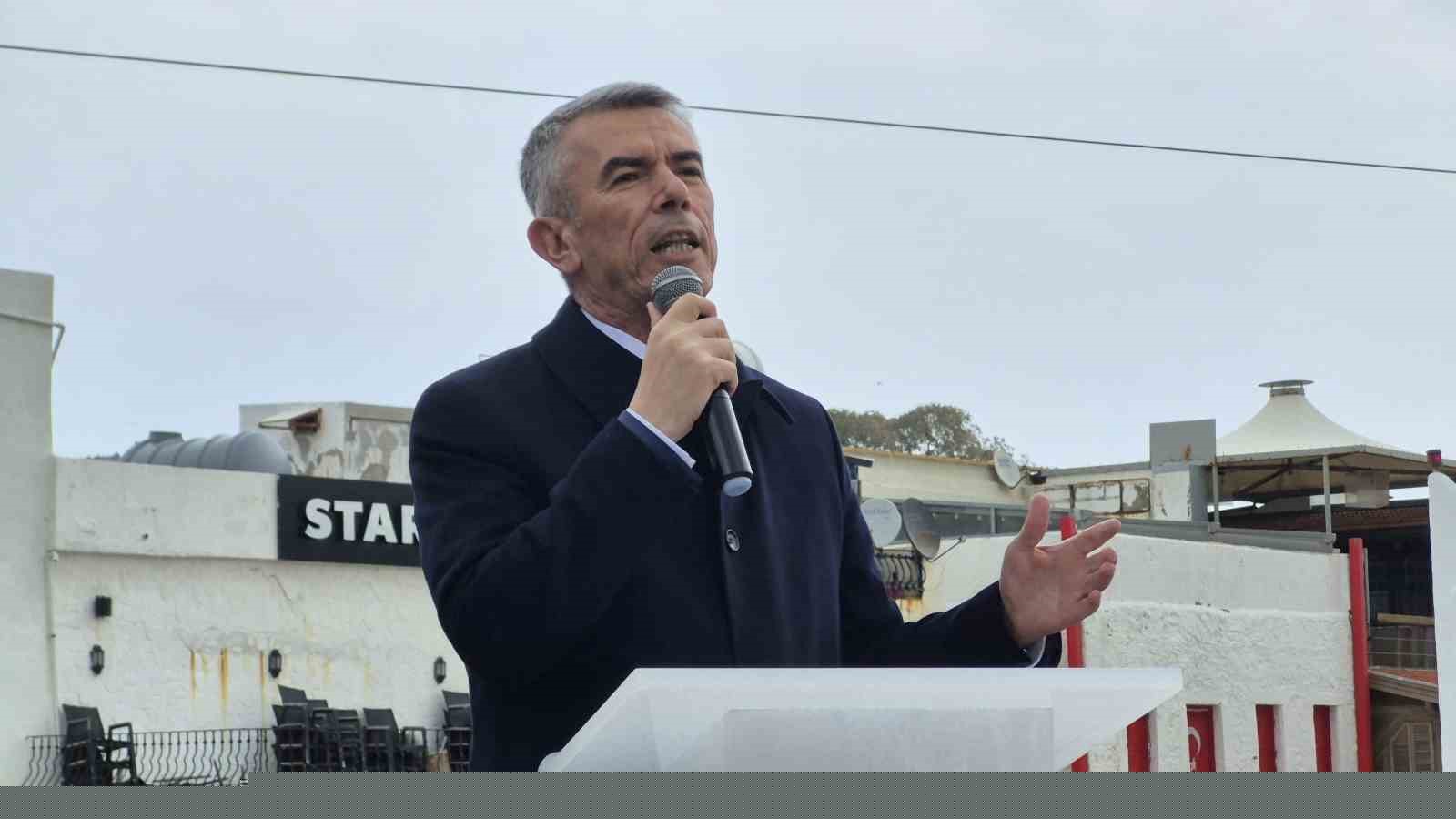 Bodrum’da bayramlaşma programı yapıldı
Bodrum’da bayramlaşma programı yapıldı