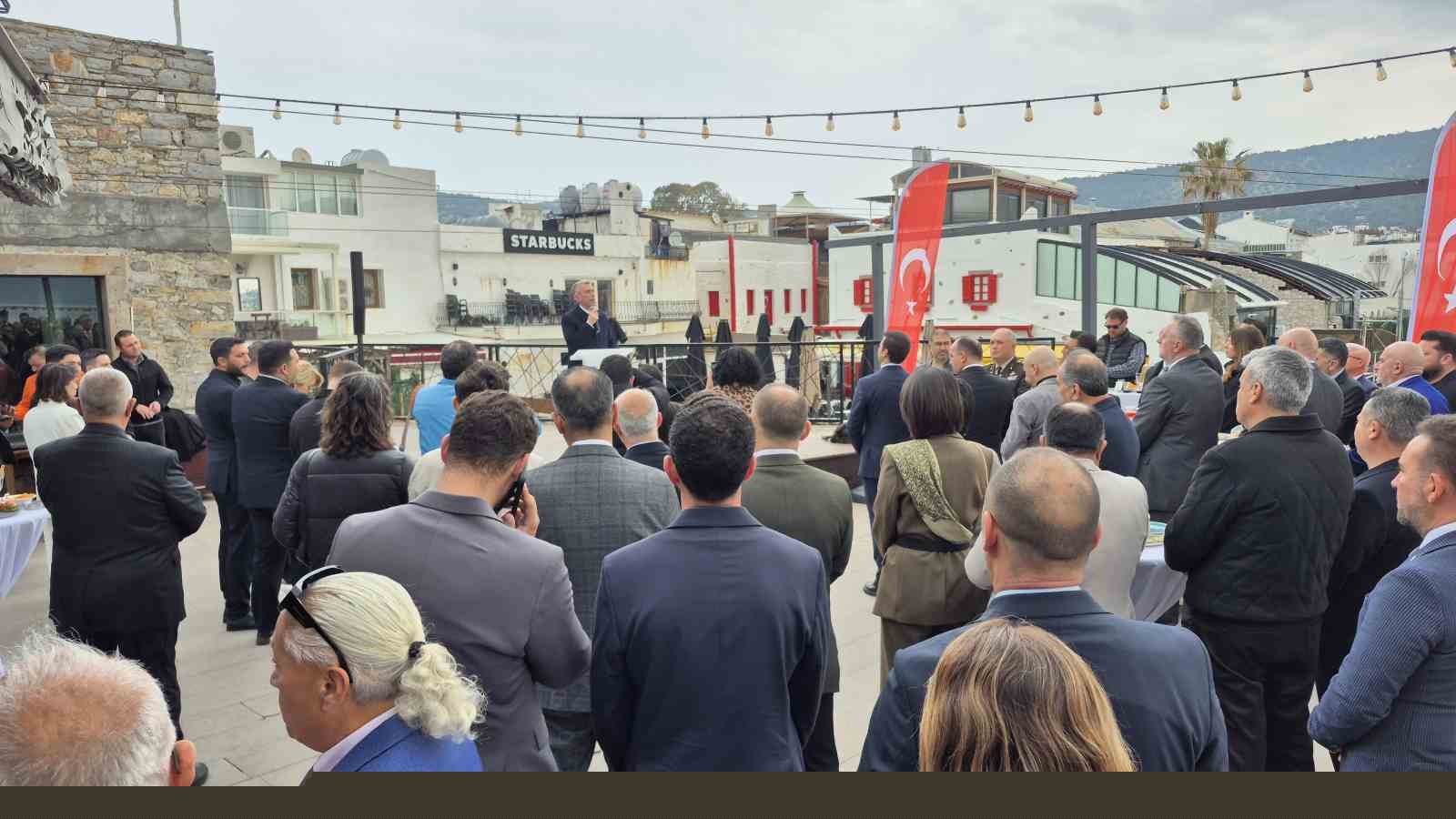 Bodrum’da bayramlaşma programı yapıldı
Bodrum’da bayramlaşma programı yapıldı