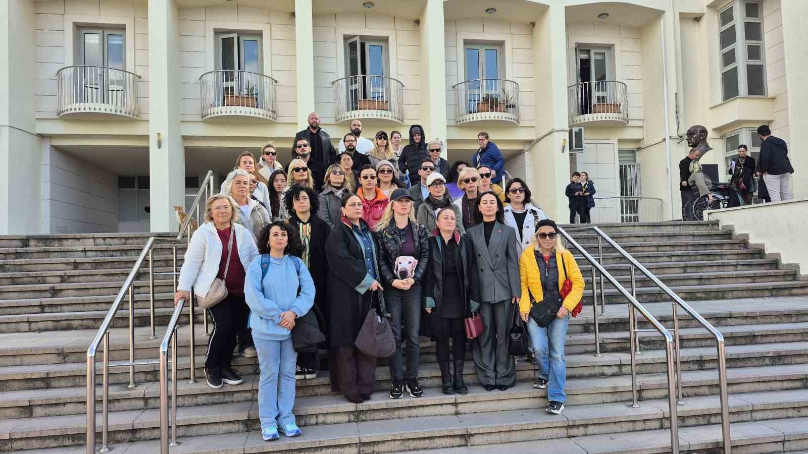 Bodrum’da "Çinko" isimli köpeğe çarpan sürücünün yargılanmasına başlandı
