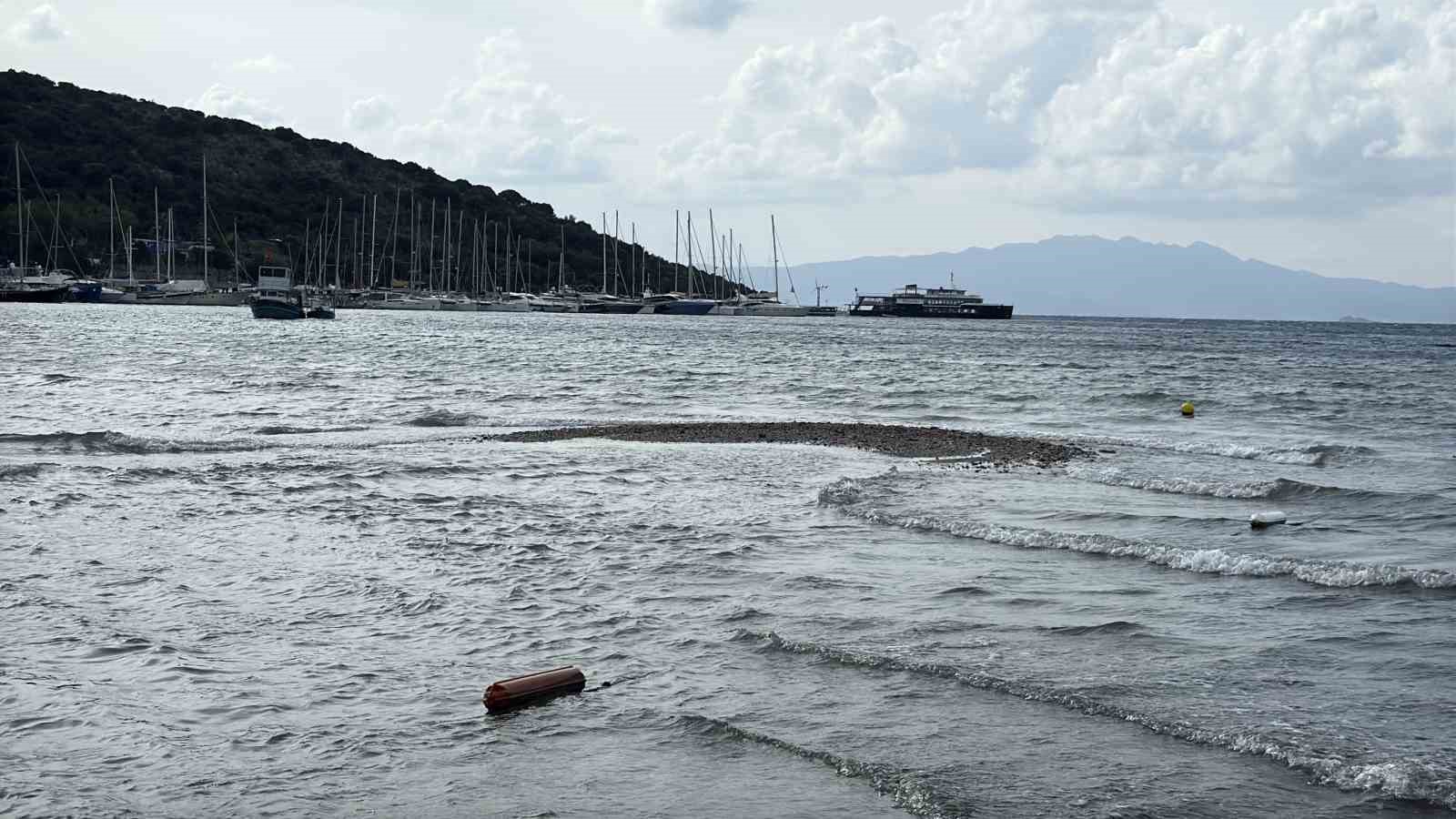 Bodrum’da deniz çekildi
