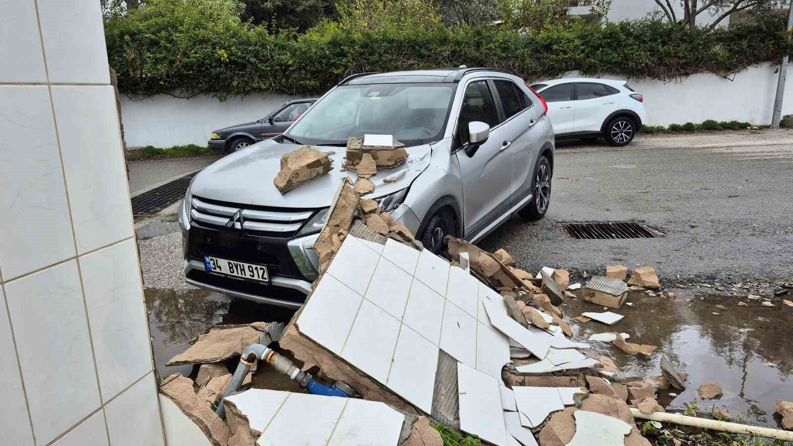 Bodrum’da fırtına etkili oluyor
