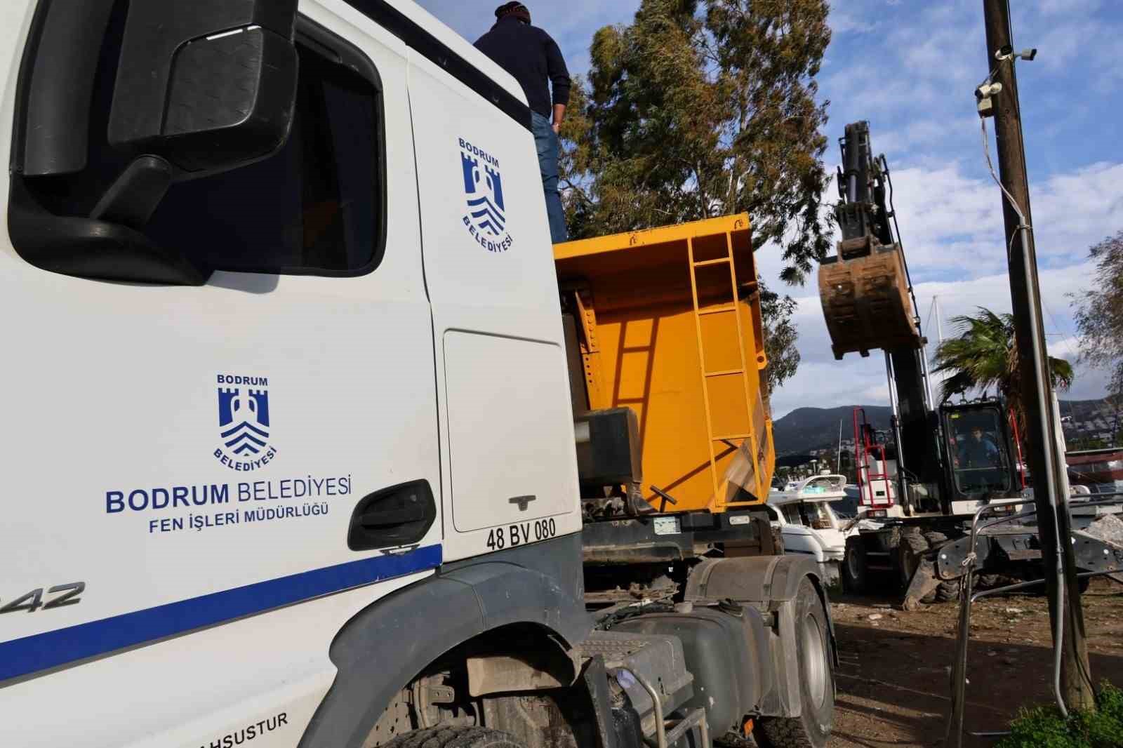 Bodrum’da Gümbet Koyu halka kazandırılıyor
Bodrum’da Gümbet Koyu halka kazandırılıyor