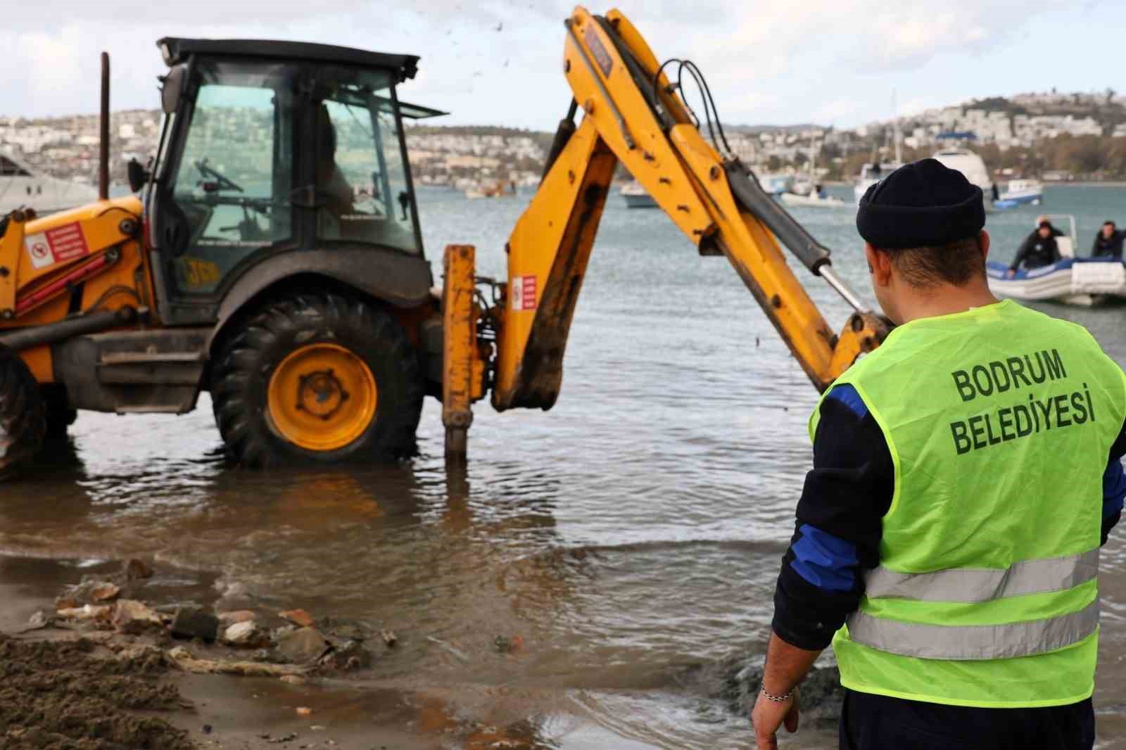 Bodrum’da Gümbet Koyu halka kazandırılıyor
Bodrum’da Gümbet Koyu halka kazandırılıyor