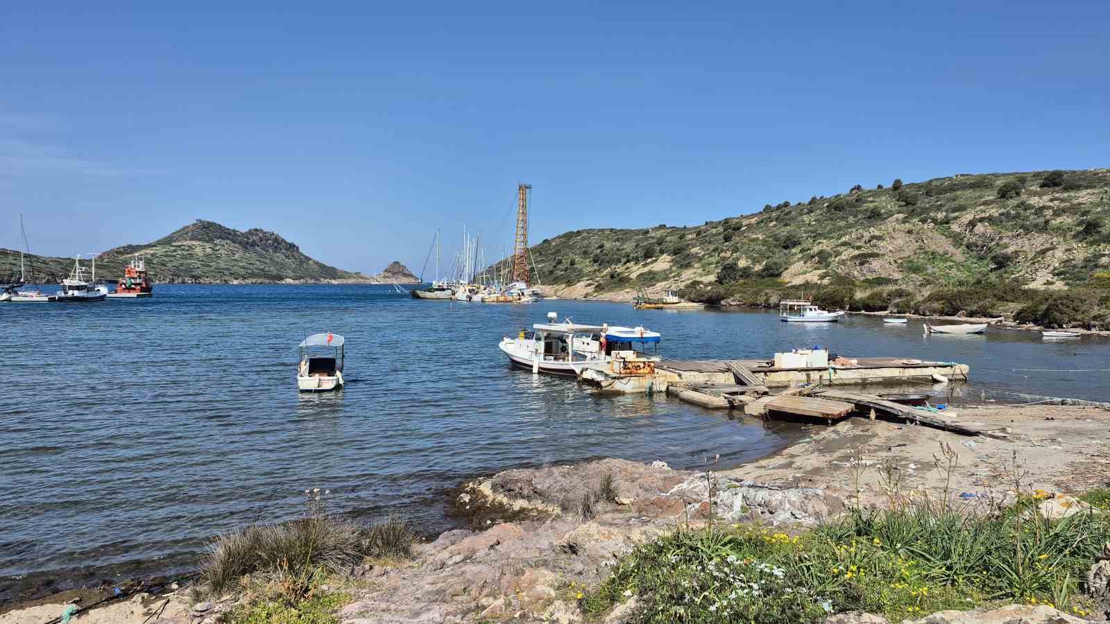 Bodrum’da iskelelerin yıkımına başlandı
