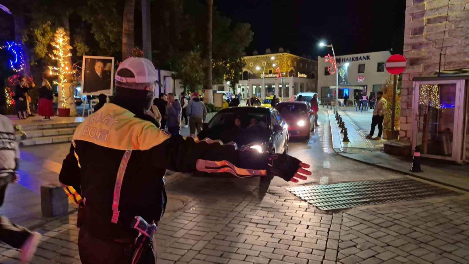 Bodrum’da polis ekiplerinden sıkı denetim
