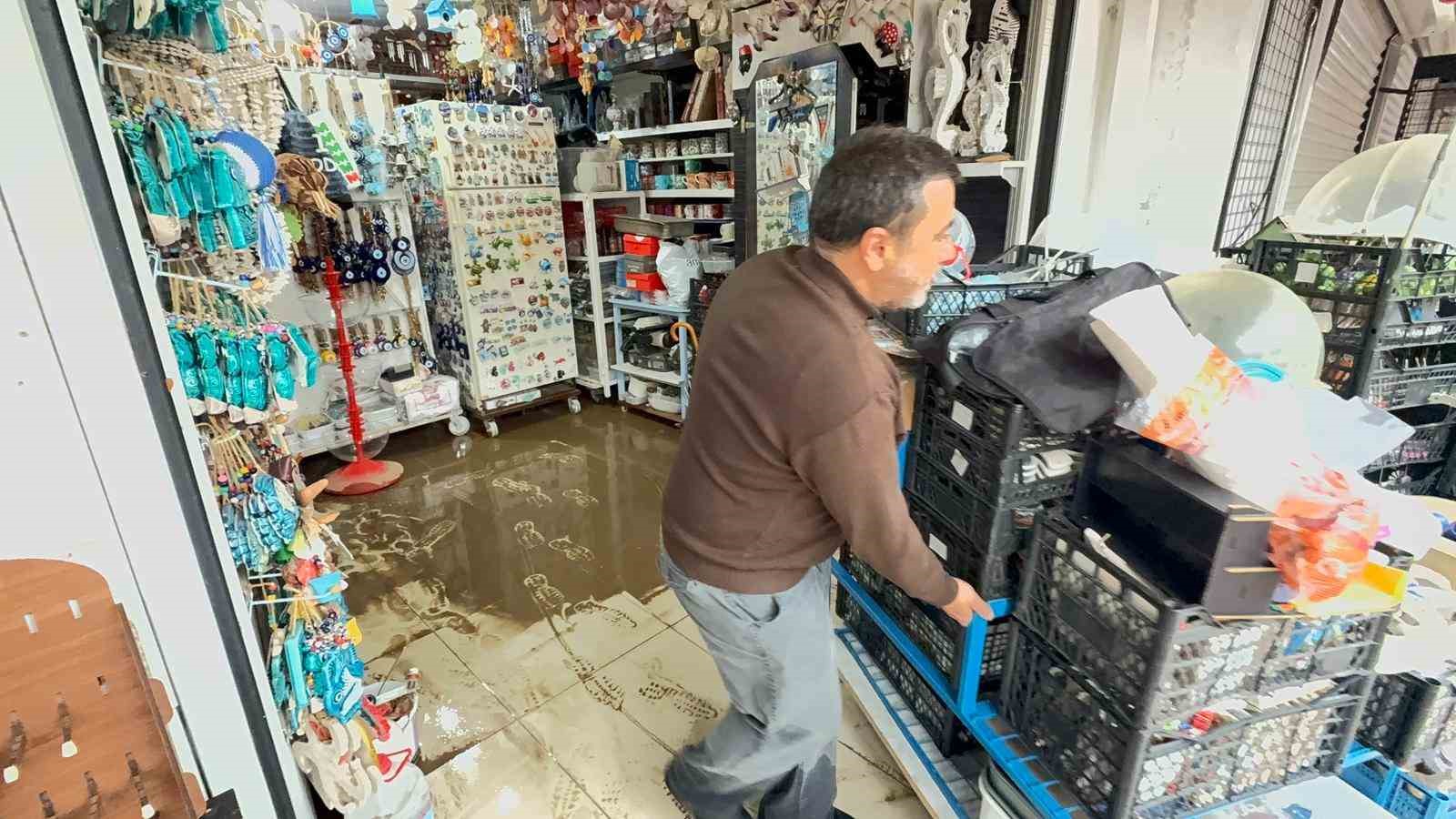 Bodrum’da selin tablosu gün ağarınca ortaya çıktı
