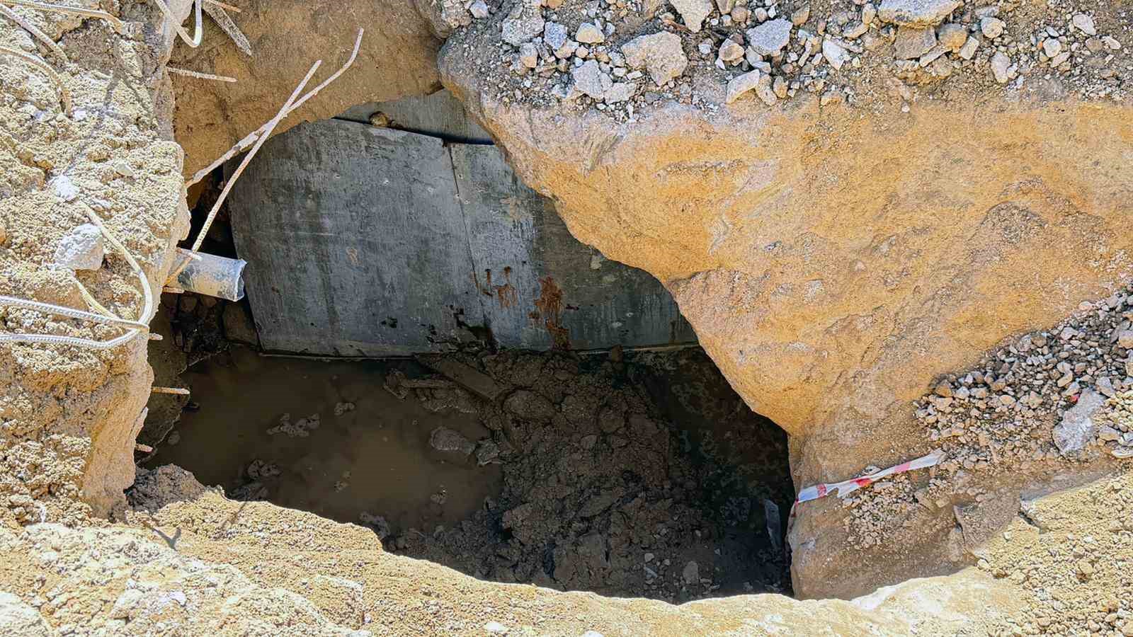 Bodrum’da su isale hattı kazısında lahit bulundu
