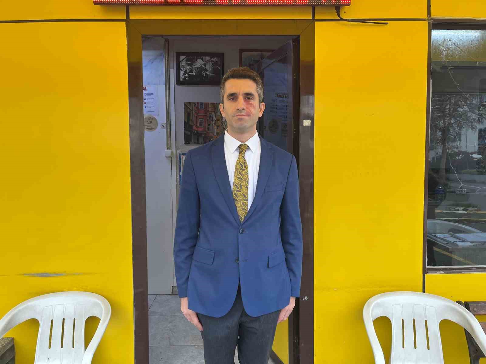 Boğaziçi Üniversitesi mezunu beyaz yakalı işini bıraktı, ’kravatlı taksici’ oldu
