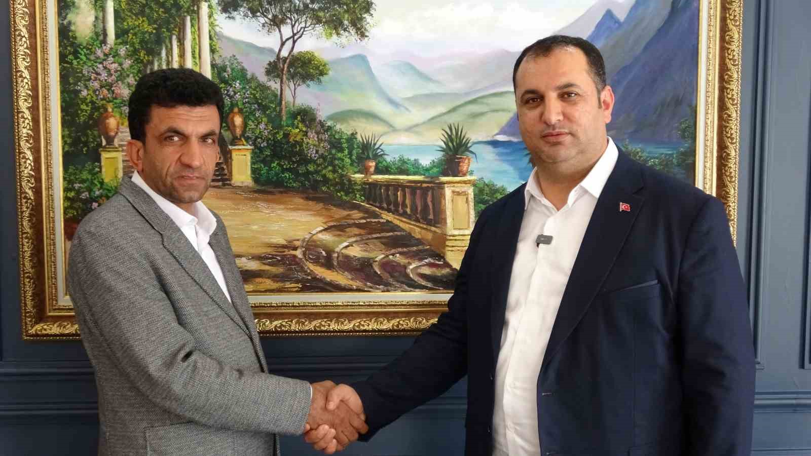 Boğazına kaçan pirinç tanesi canına mal oluyordu: O anları anlattı
