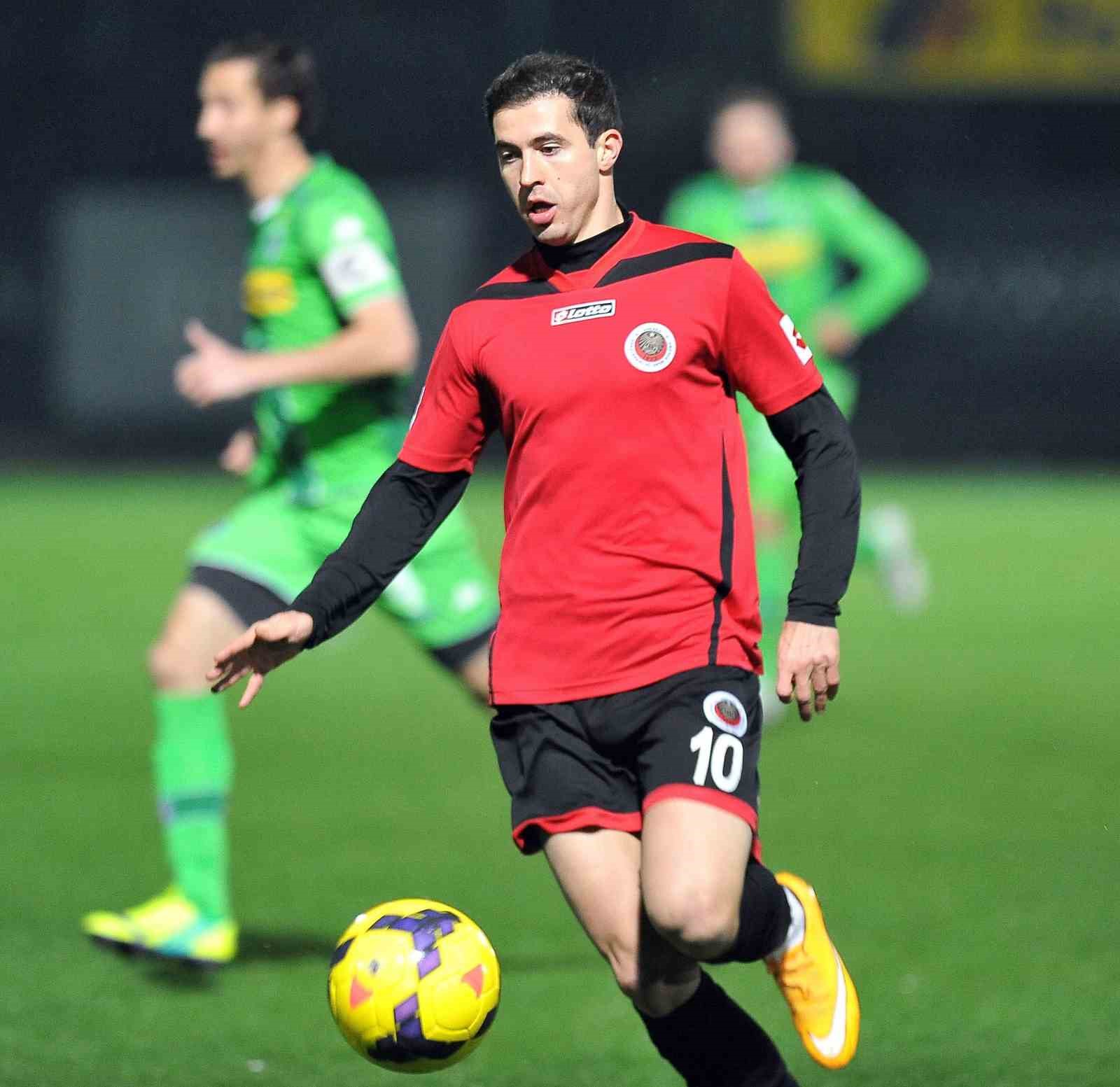 Bogdan Stancu: "Türkiye soğukkanlı ve ofansif oynamayı seviyor"
Bogdan Stancu: "Türkiye soğukkanlı ve ofansif oynamayı seviyor"