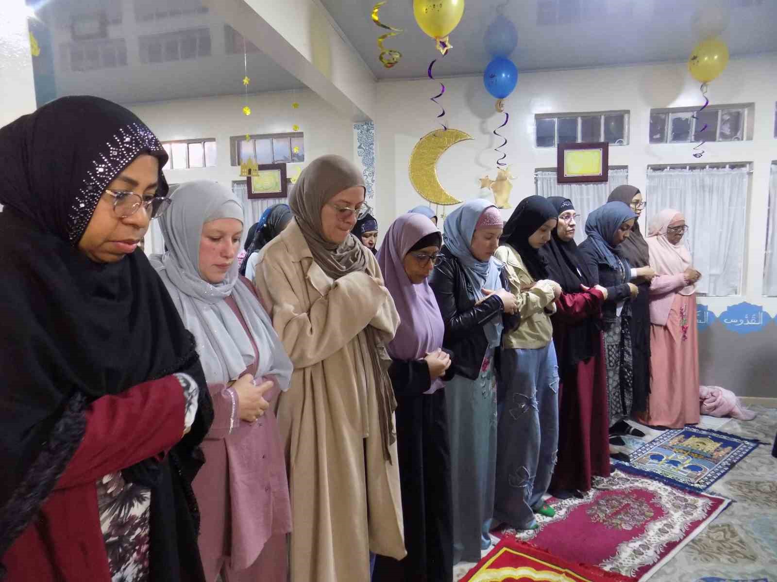 Bogota’taki Müslüman topluluk iftarını Estambul Camii’nde yapıyor
