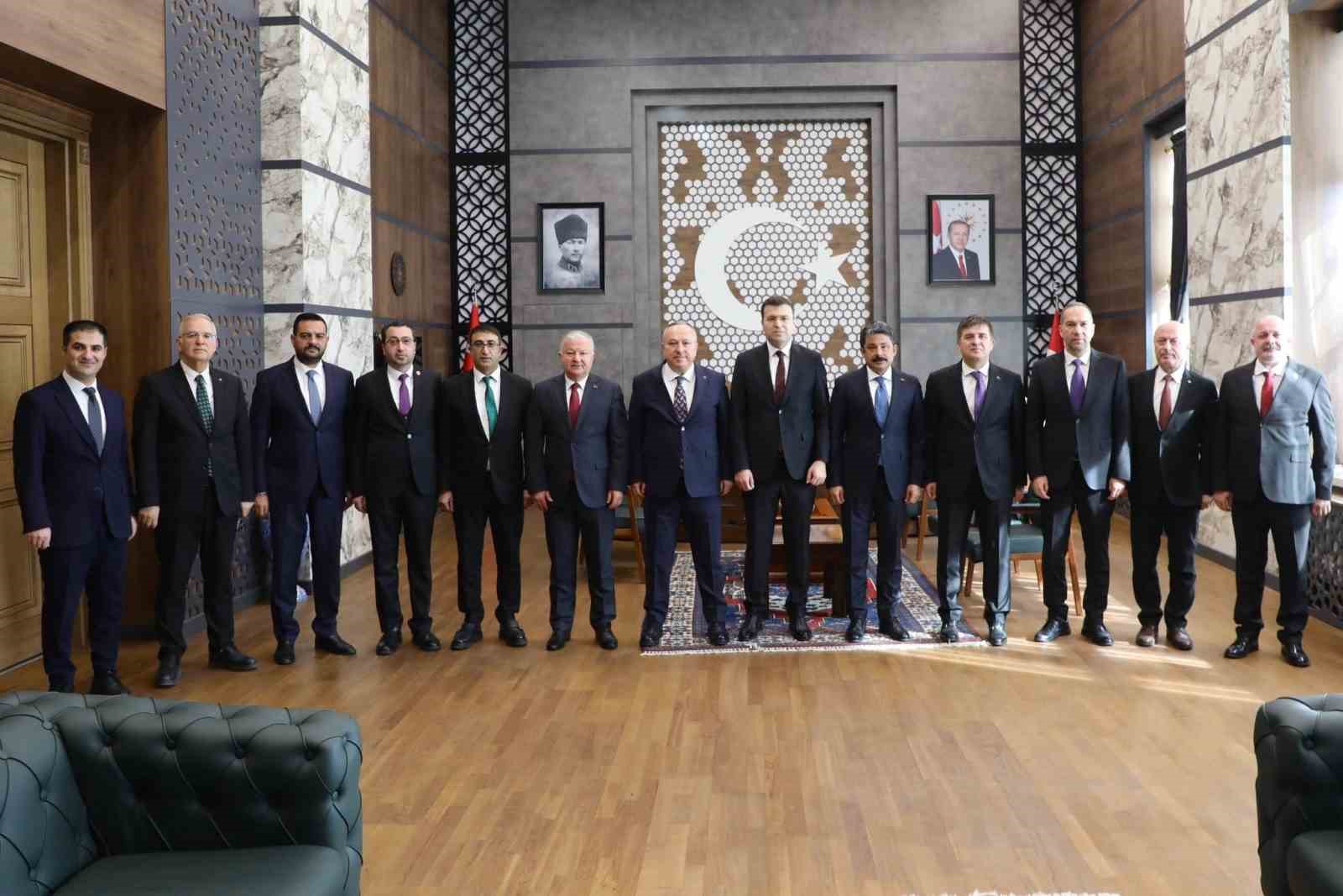 Bölge valilerinden Vali Nedim Akmeşe’ye hayırlı olsun ziyareti
