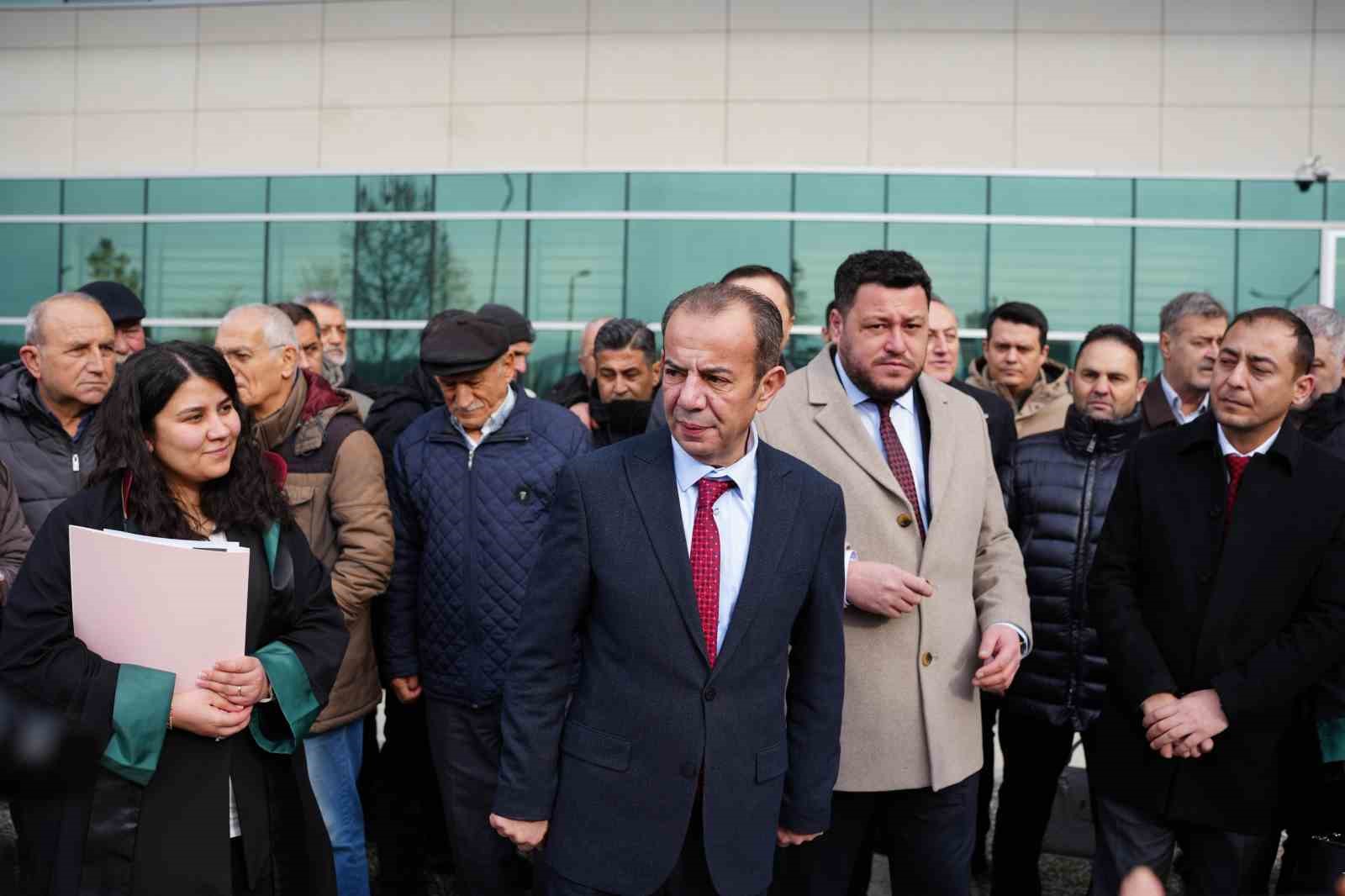 Bolu Belediye Başkanı Tanju Özcan görevden uzaklaştırıldı

