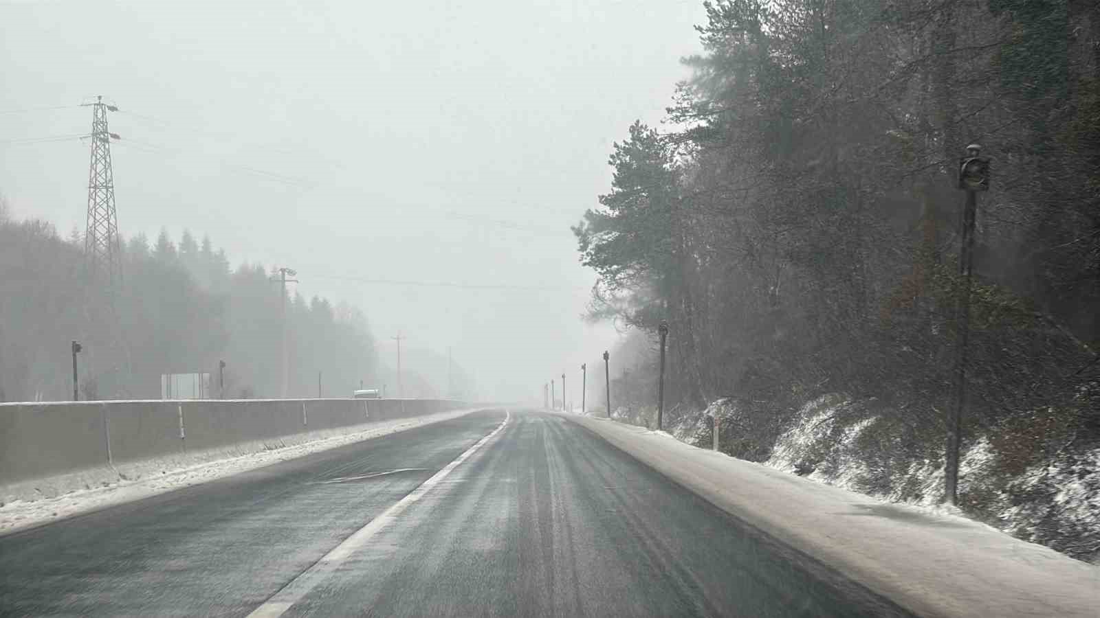 Bolu Dağı’nda kar yağışı başladı
