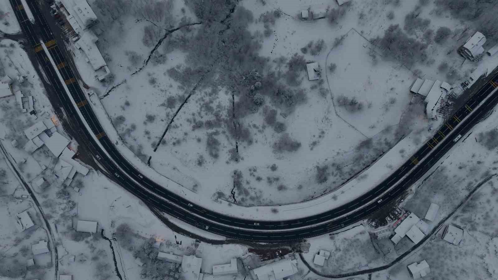 Bolu Dağı’nda kartpostallık kar manzarası
