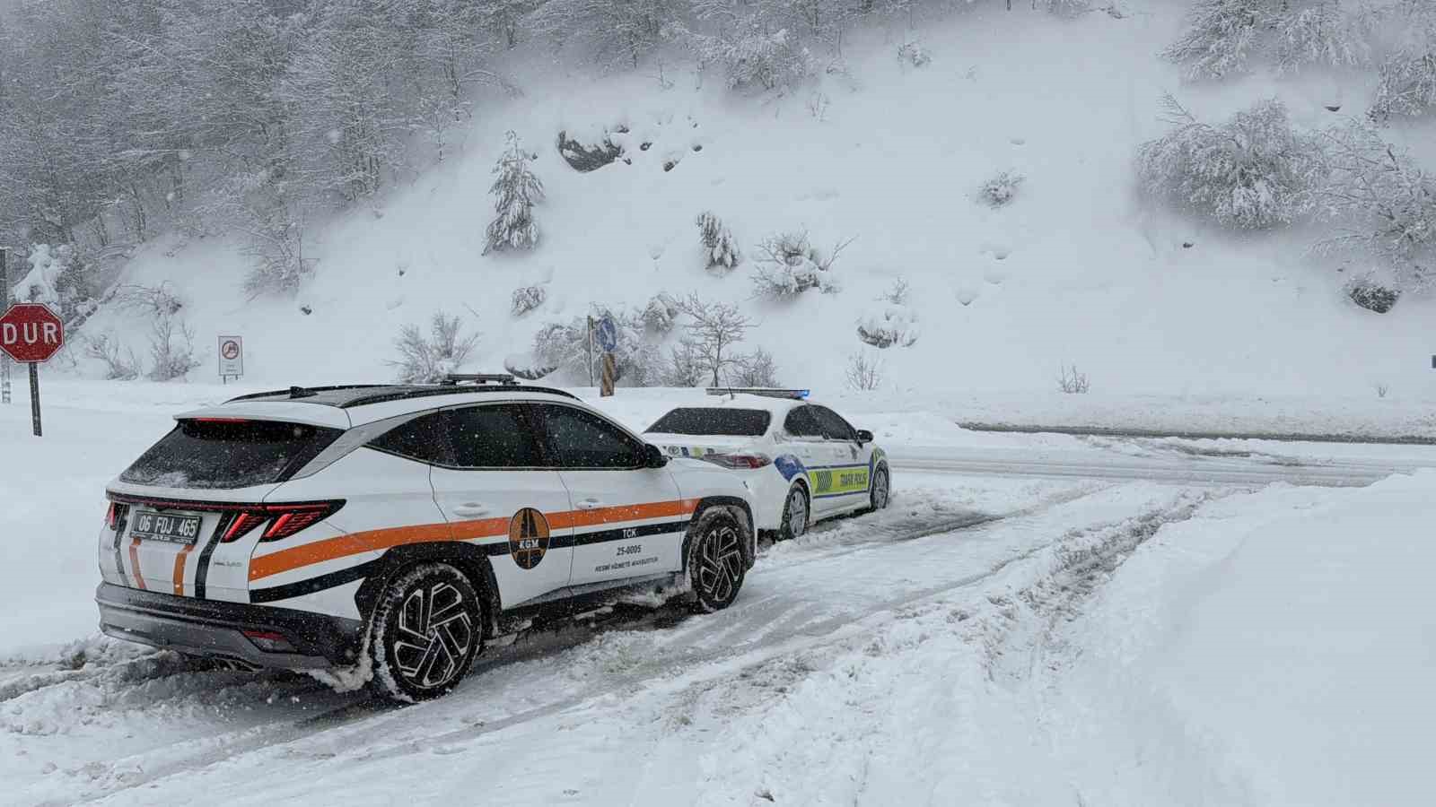 Bolu Dağı’nda yoğun kar yağışı
