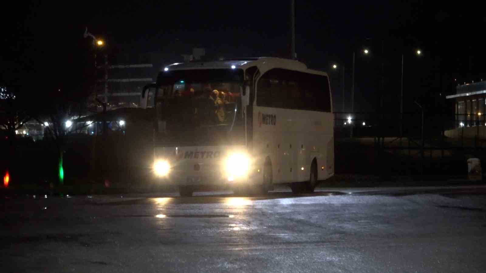 Bolu Otogarı’nda dönüş yoğunluğu başladı
