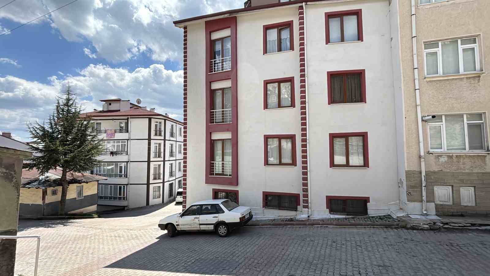 Bolu’da 2 aylık bebeğini öldürdüğü iddia edilen anne tutuklandı
