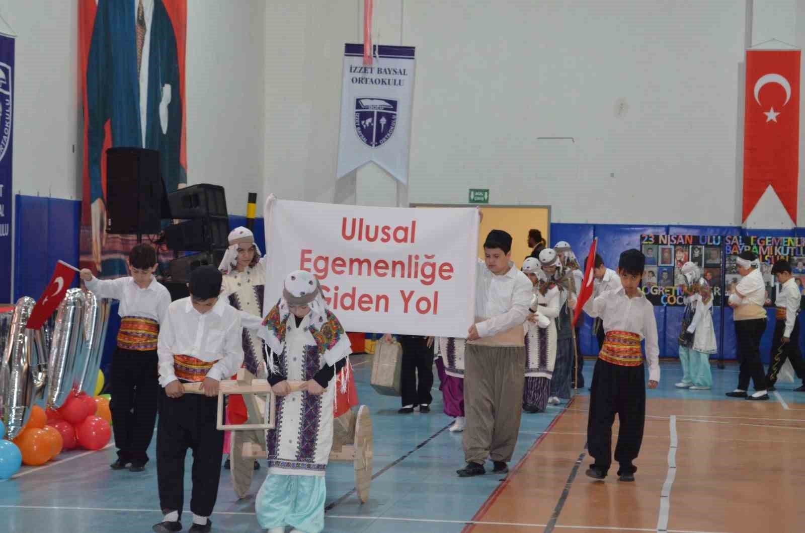 Bolu’da 23 Nisan çeşitli etkinliklerle kutlandı
