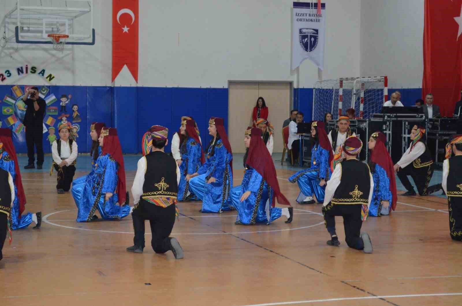 Bolu’da 23 Nisan çeşitli etkinliklerle kutlandı
