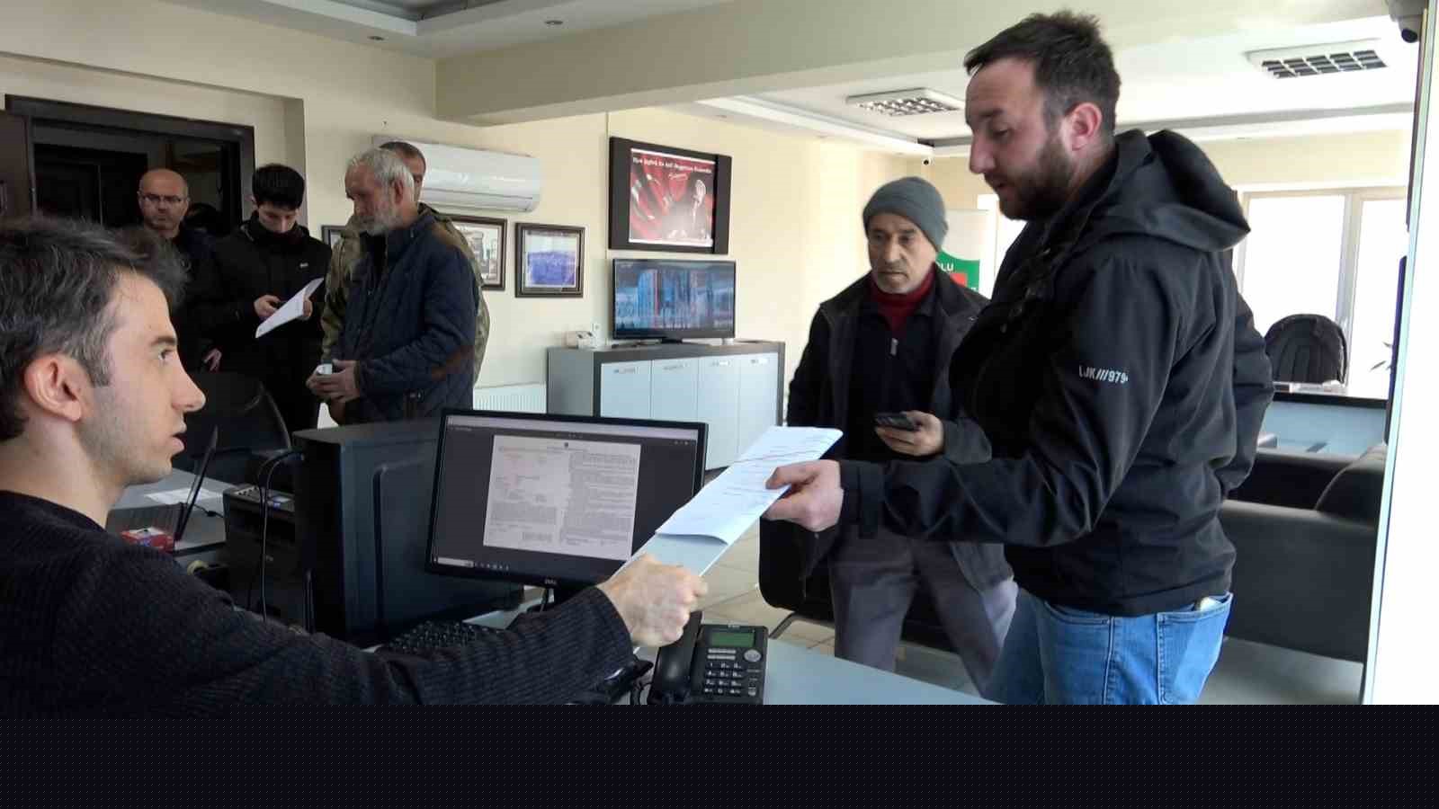 Bolu’da APP plakadan ceza yemek istemeyenler şoförler odasına akın etti
