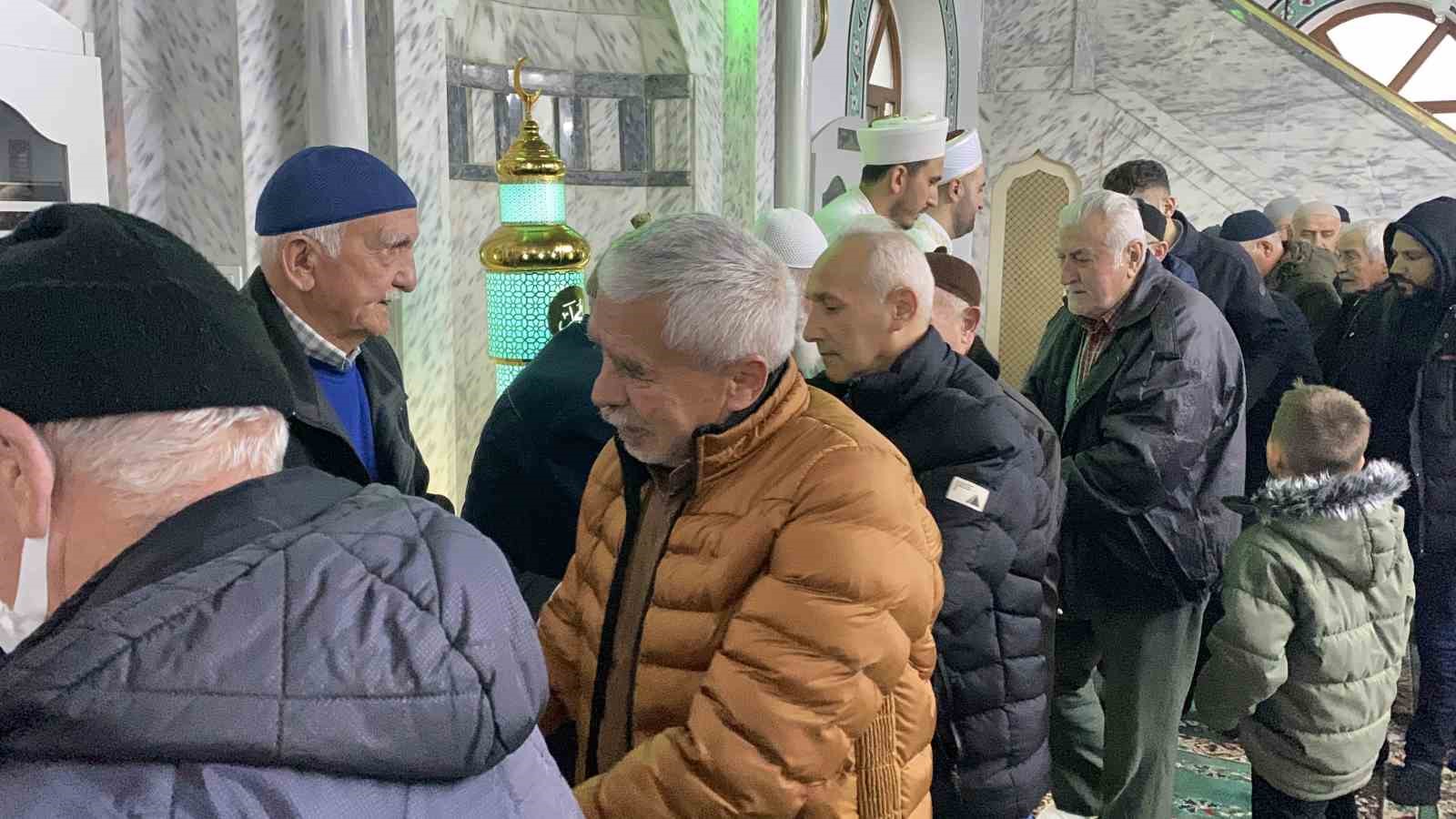 Bolu’da bayram namazı kılındı
