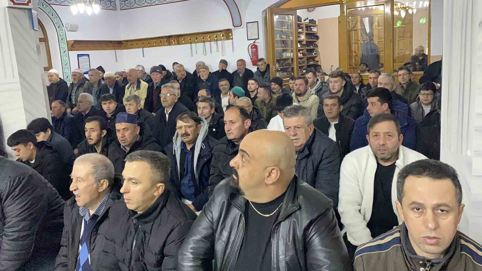 Bolu’da bayram namazı kılındı
