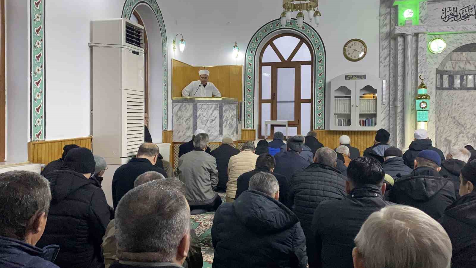 Bolu’da bayram namazı kılındı
