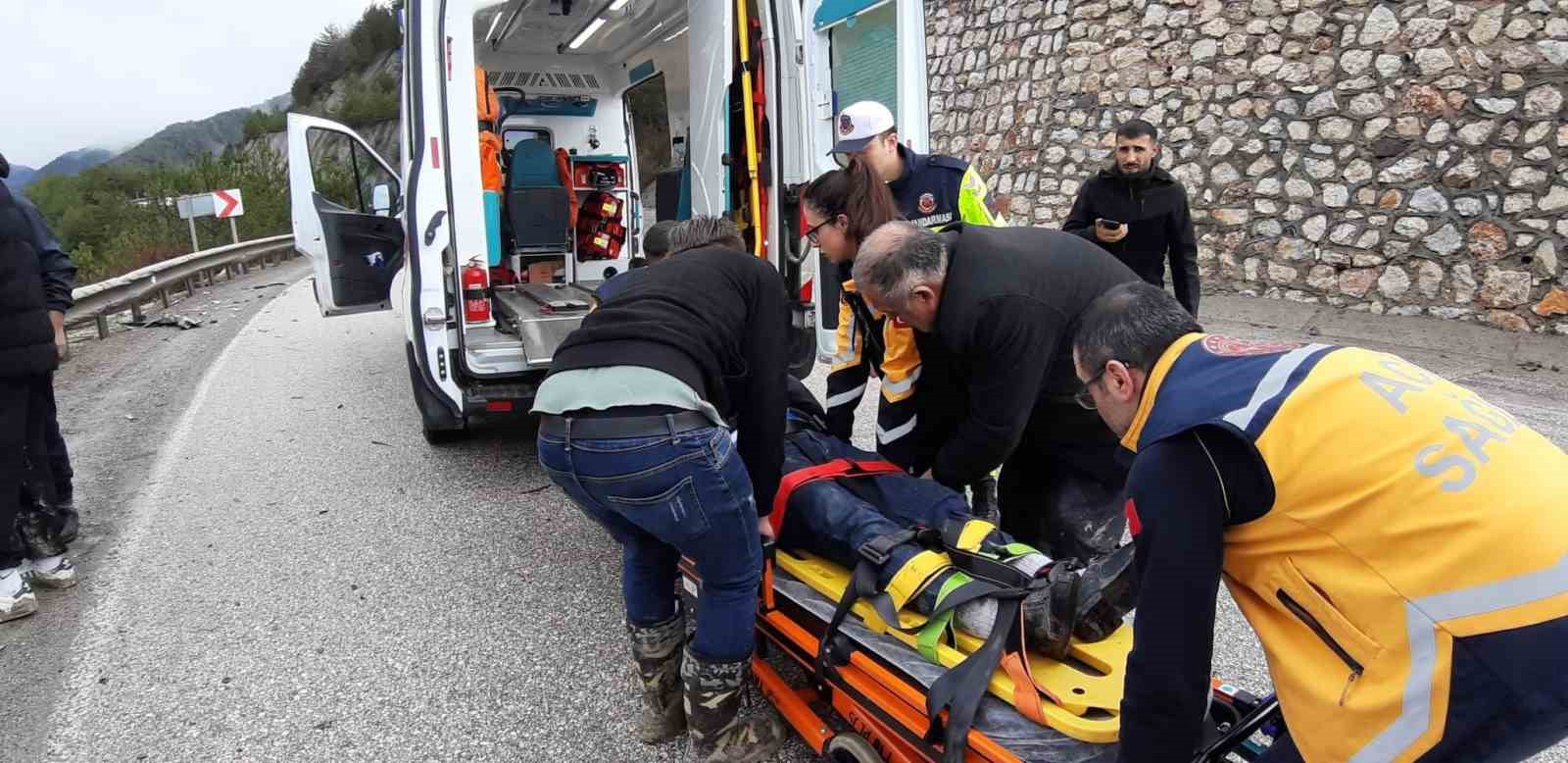 Bolu’da cenaze dönüşü kaza: 2 yaralı
