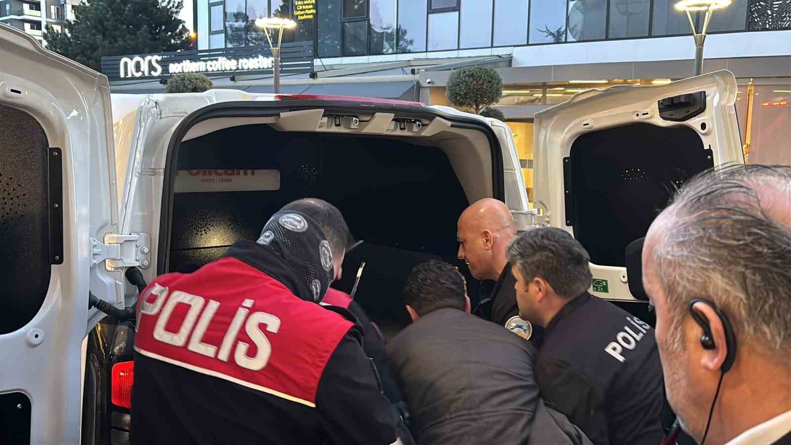 Bolu’da çevreye rahatsızlık veren şahıs gözaltına alındı
