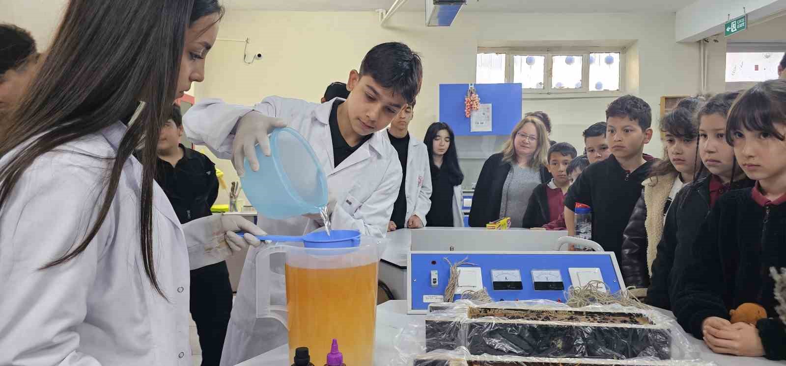 Bolu’da ilkokul öğrencileri atık yağları sabuna dönüştürdü
