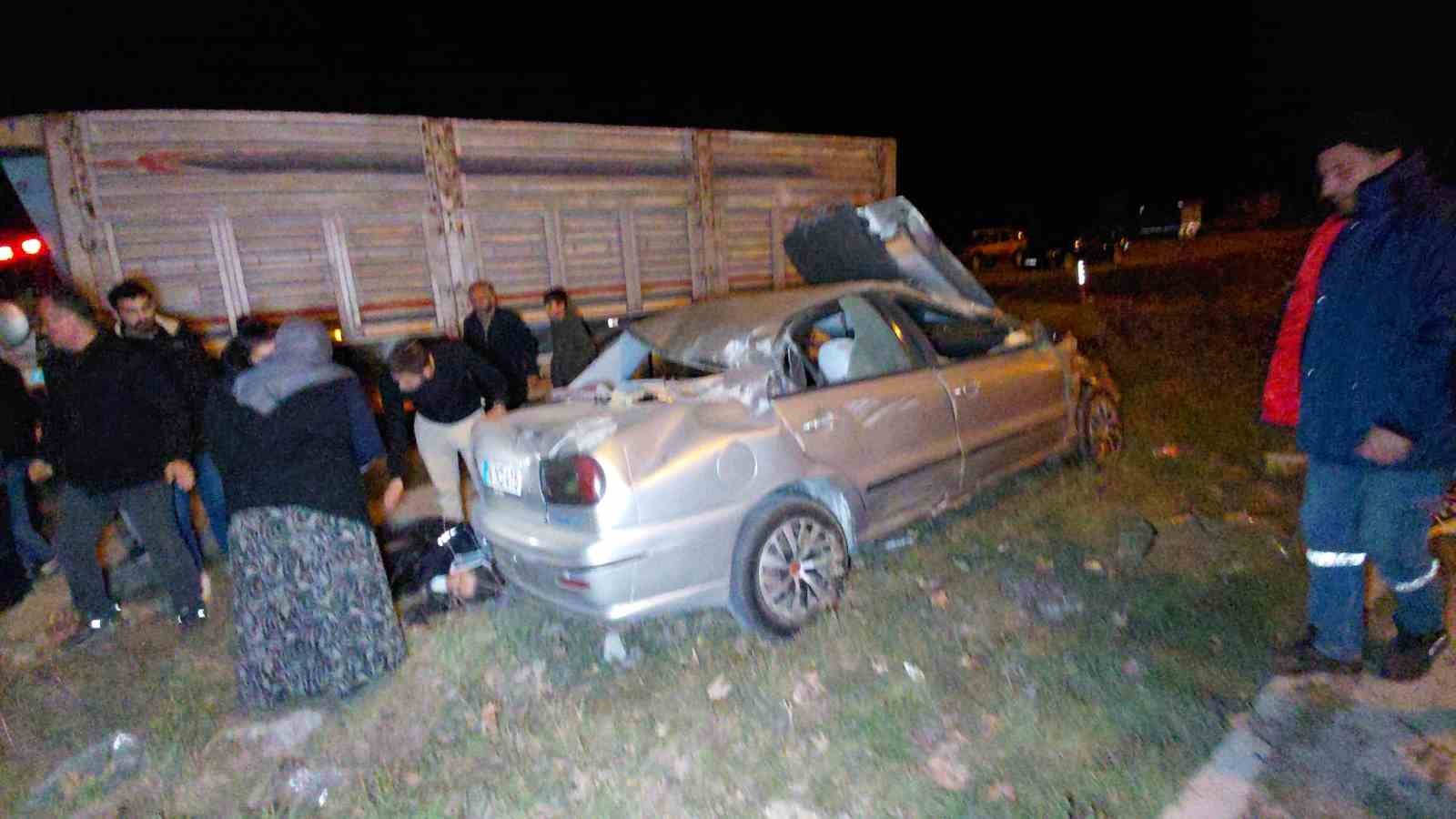 Bolu’da kazada ortalık savaş alanına döndü: 4 yaralı
