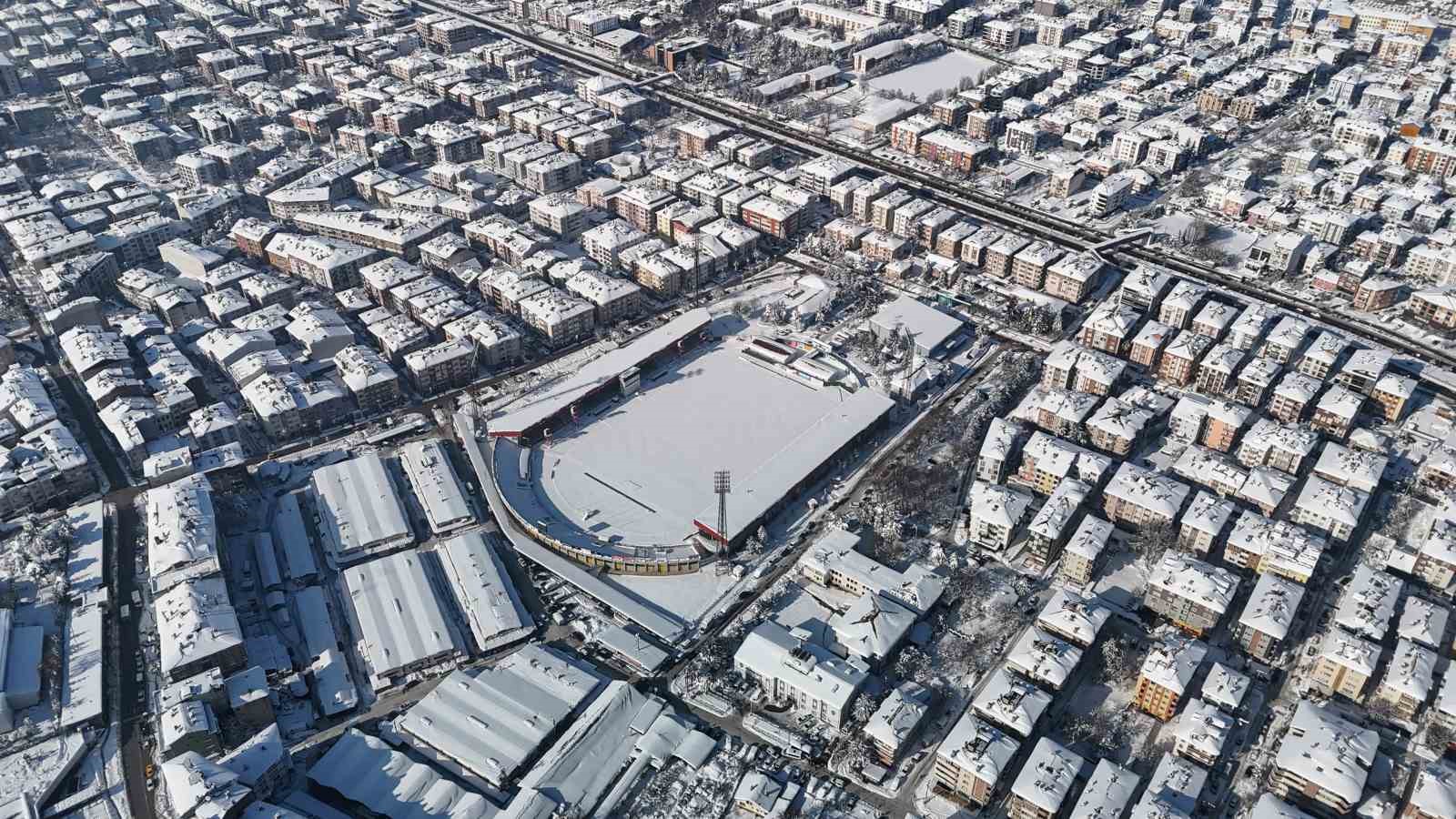 Bolu’da kış güzelliği havadan görüntülendi
