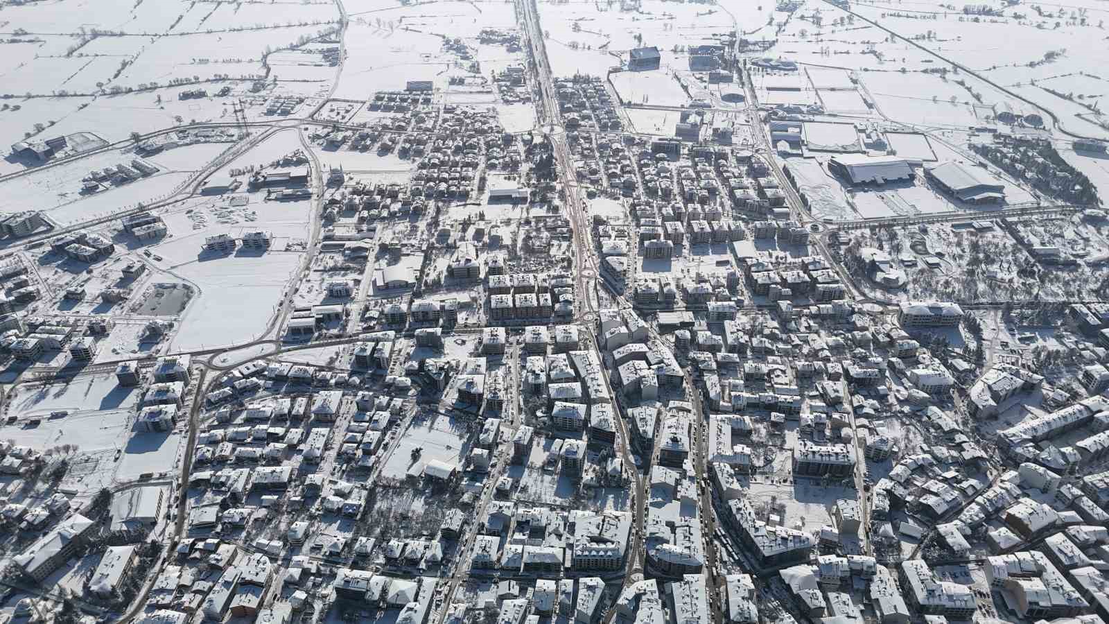 Bolu’da kış güzelliği havadan görüntülendi
