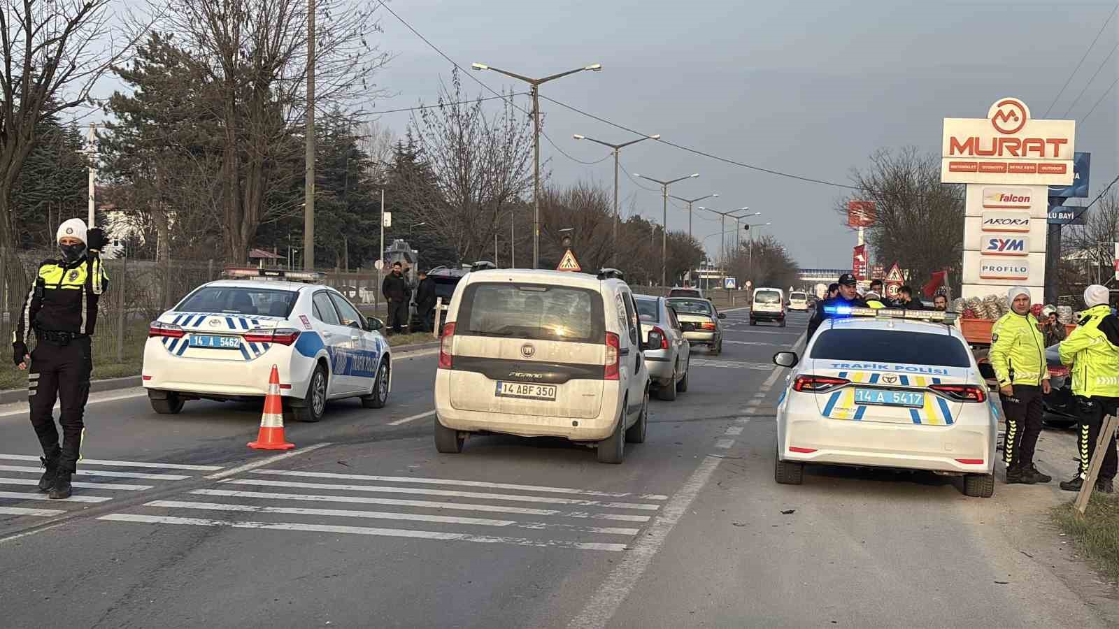Bolu’da lüks otomobil ile cip çarpıştı: 4 yaralı
