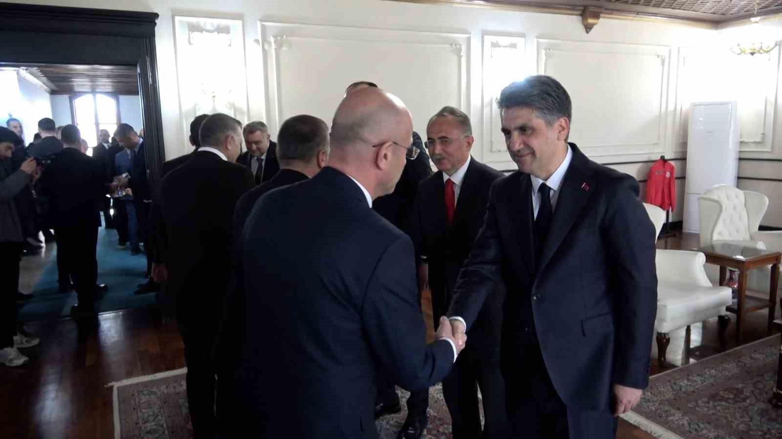 Bolu’da protokol bayramlaştı
