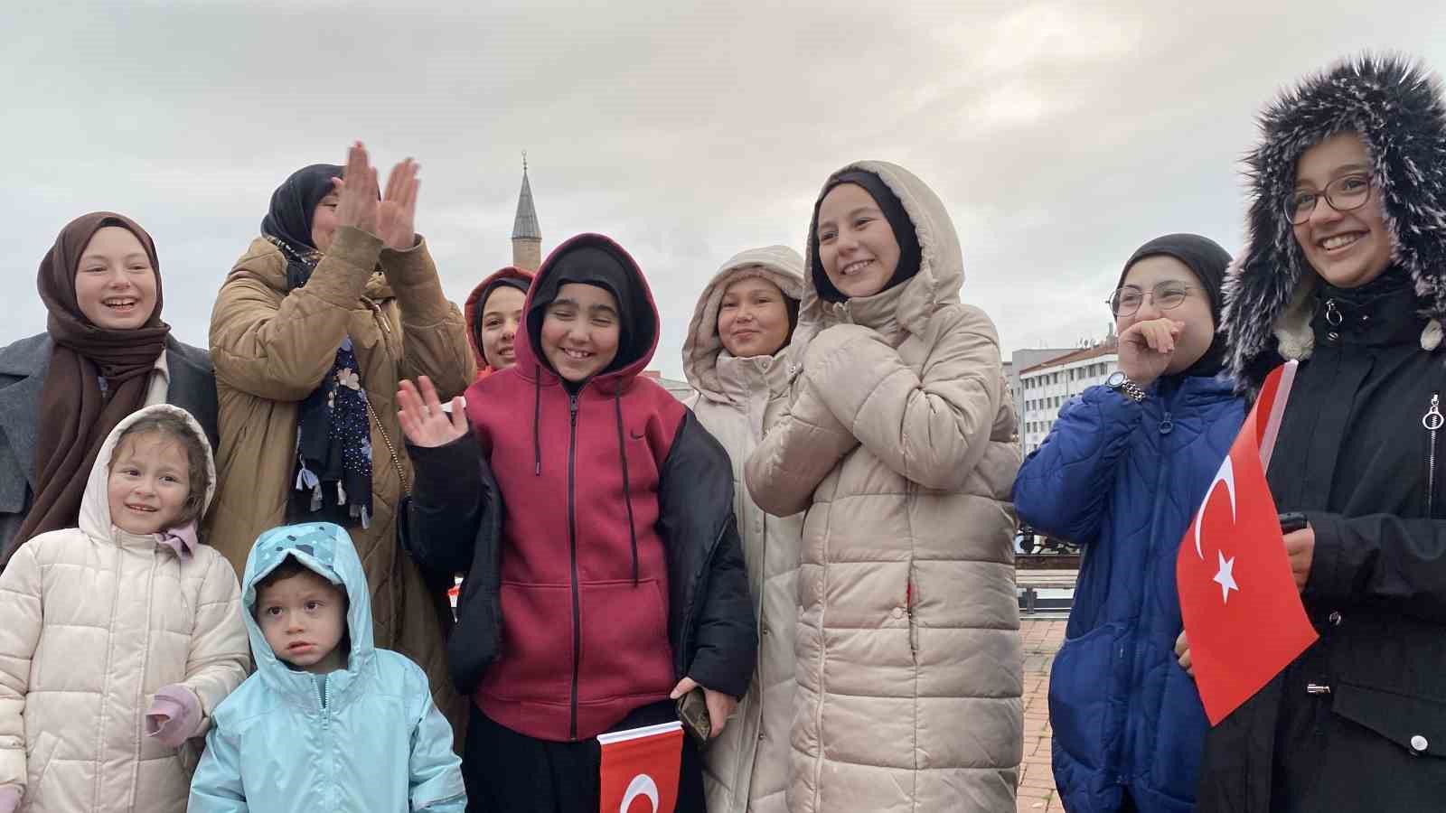 Bolu’da yüzlerce kişi ‘Ramazan Alayı’ yürüyüşünde buluştu
