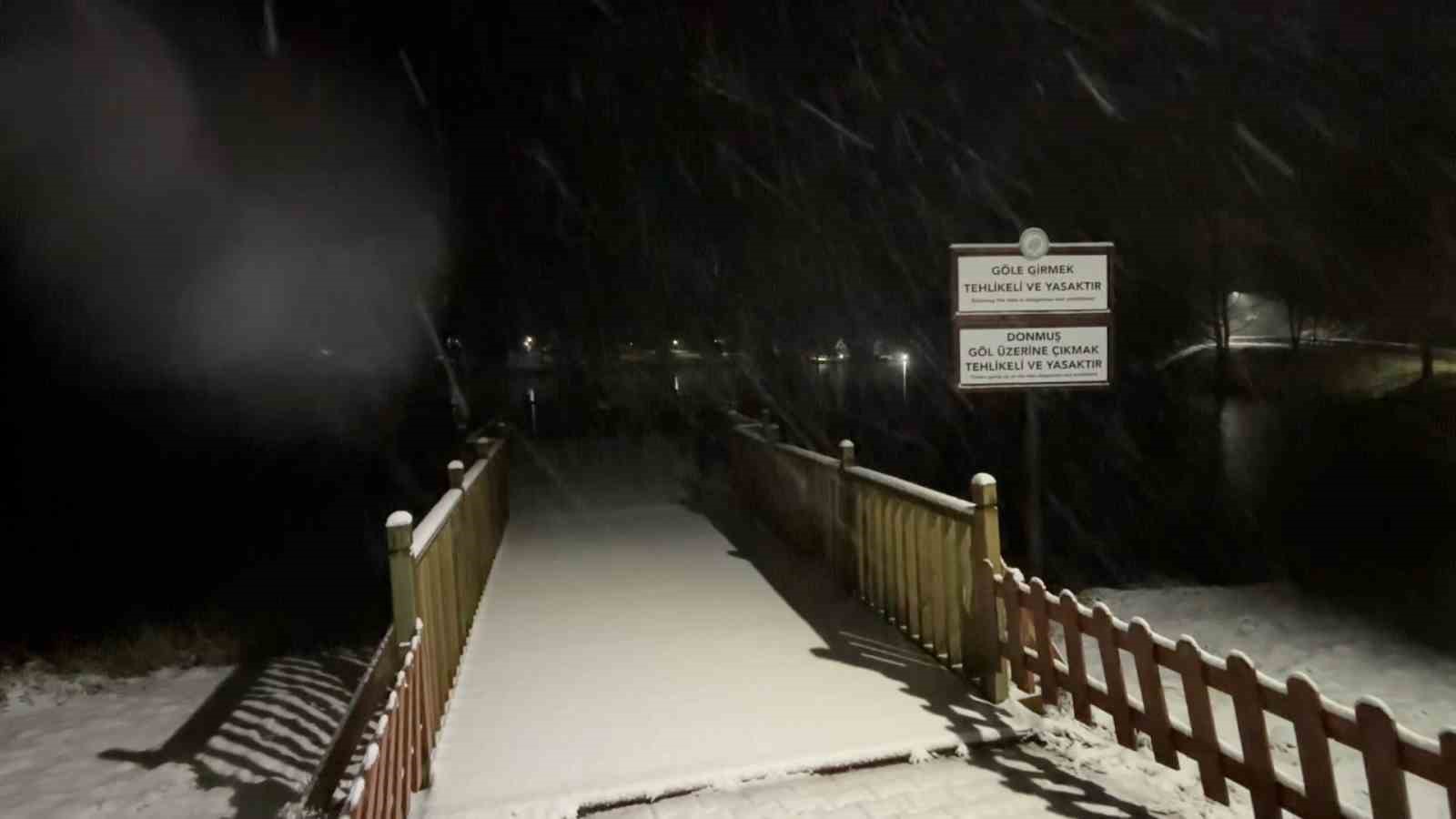 Bolu’nun incisi beyaz örtüyle kaplandı
