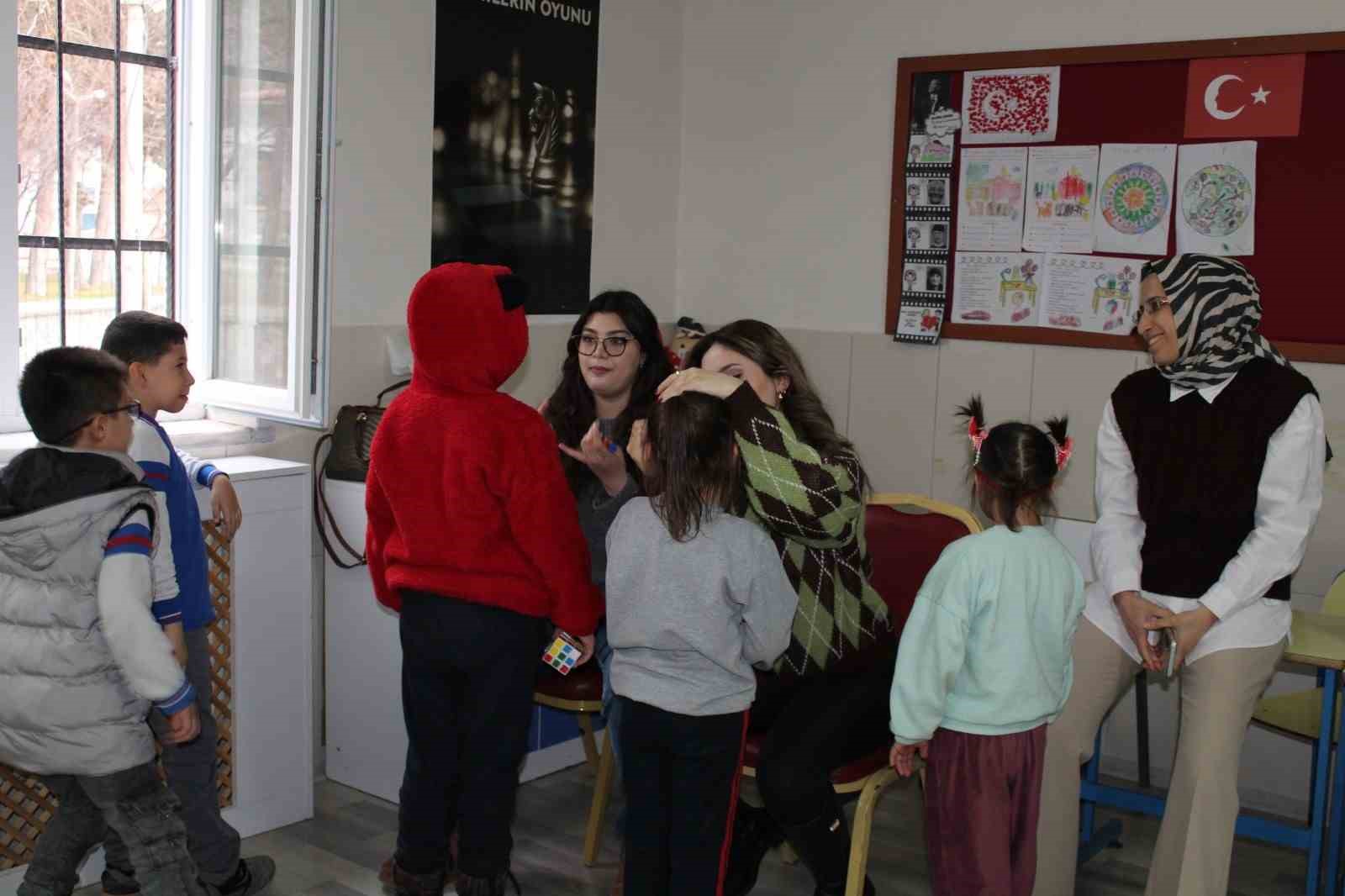 Bor Kütüphanesi’nden özel öğrencilere anlamlı etkinlik
