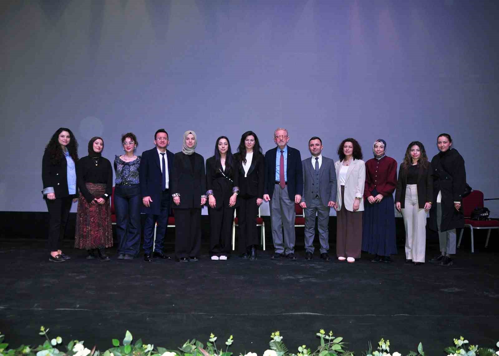 Bor’da ‘İyileştiren Kütüphane’ temasıyla Kütüphane Haftası kutlandı
