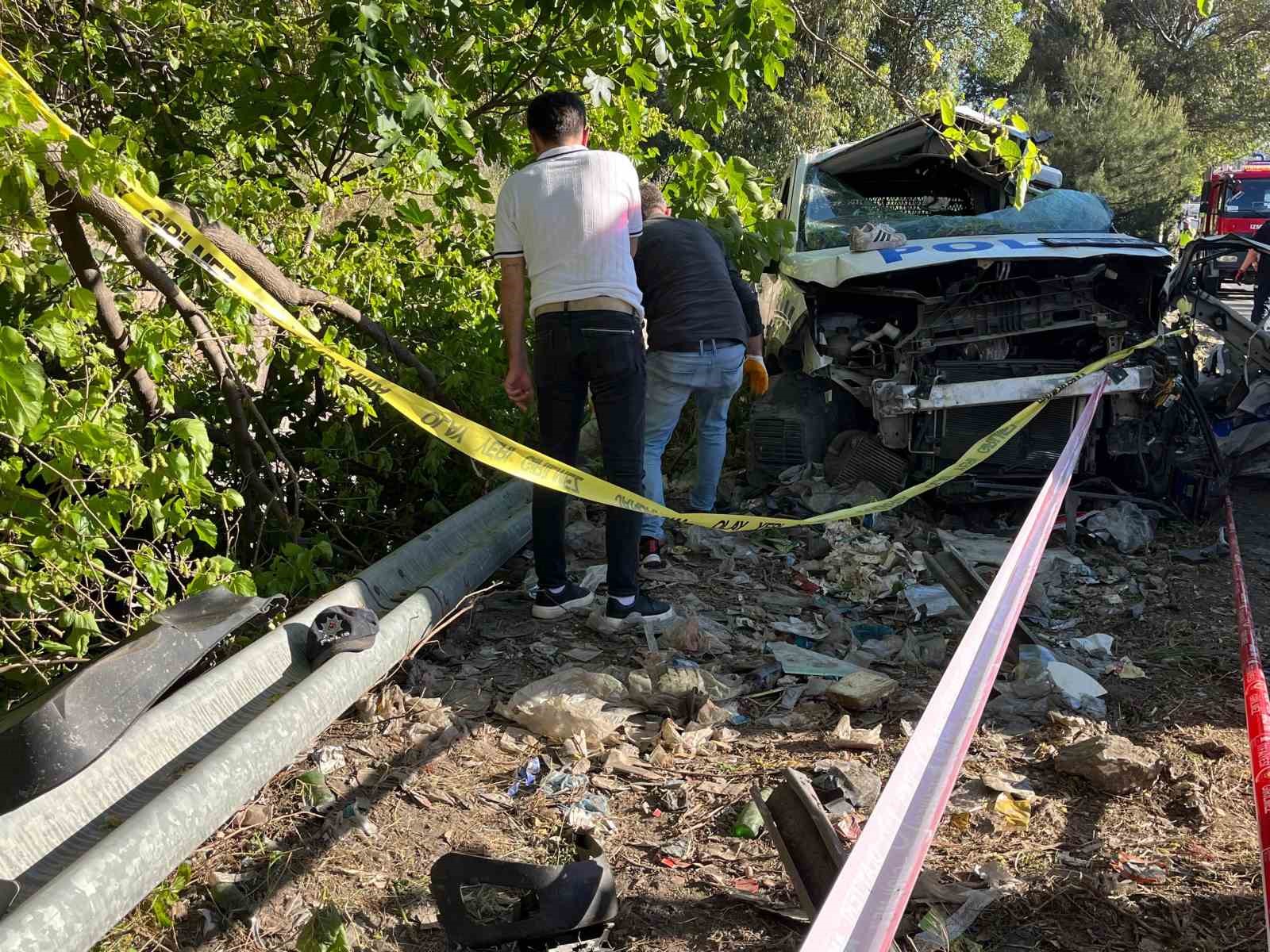 Bornova’da feci kaza: 1 ölü, 7 yaralı
