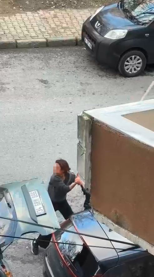 Boşanma aşamasında olduğu eşinin sevgilisine sokakta bıçakla saldırdı
